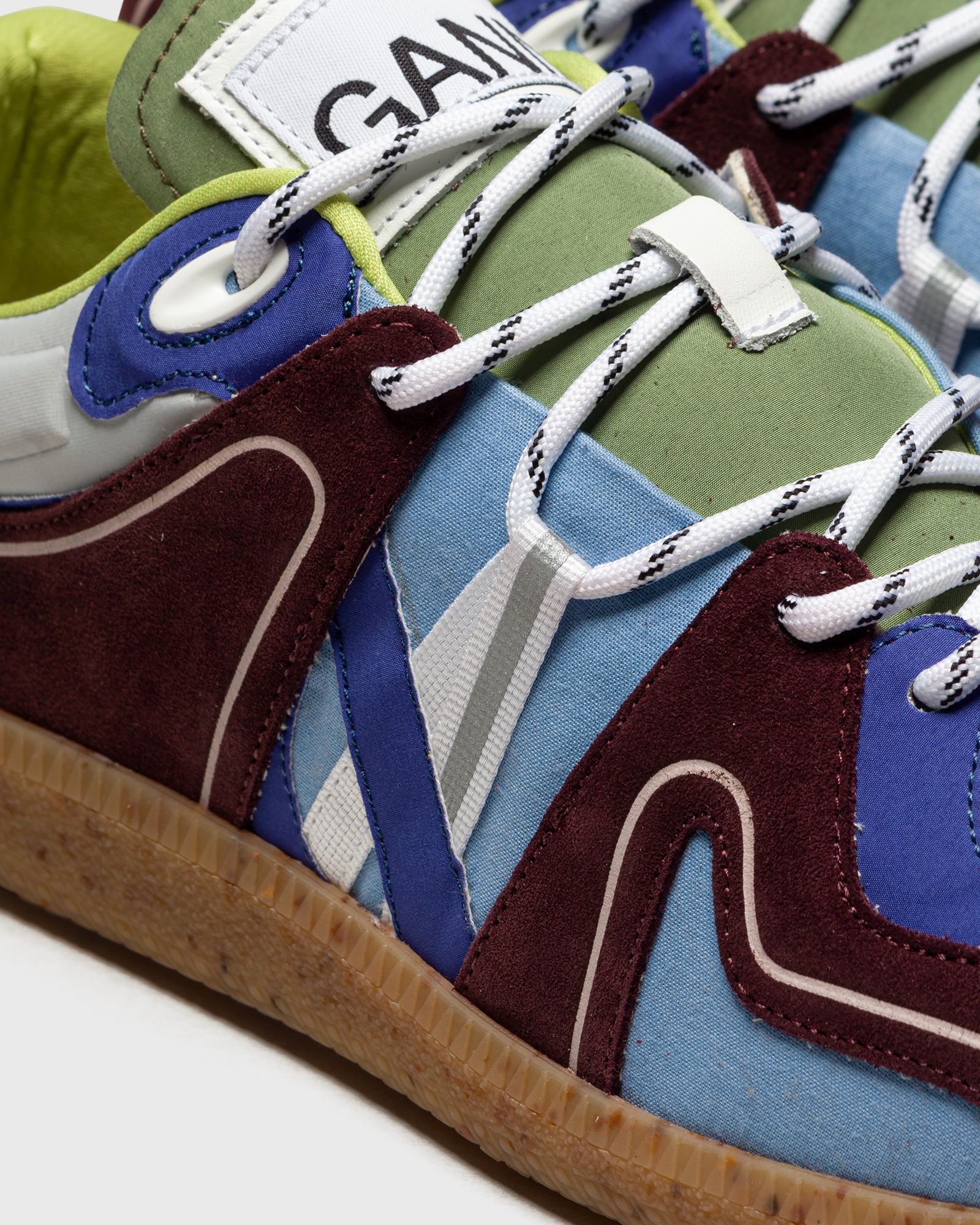 Sporty Mix Retro Sneaker