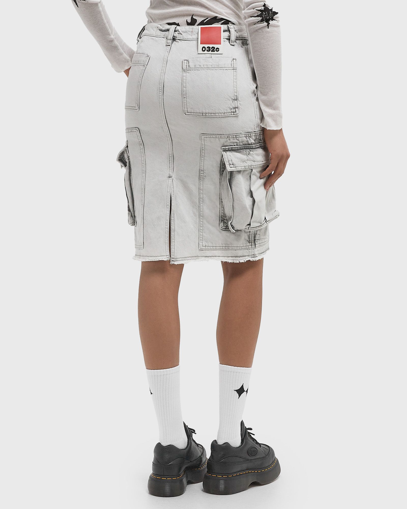 WMNS MY OWN MIND FRAYED DENIM SKIRT