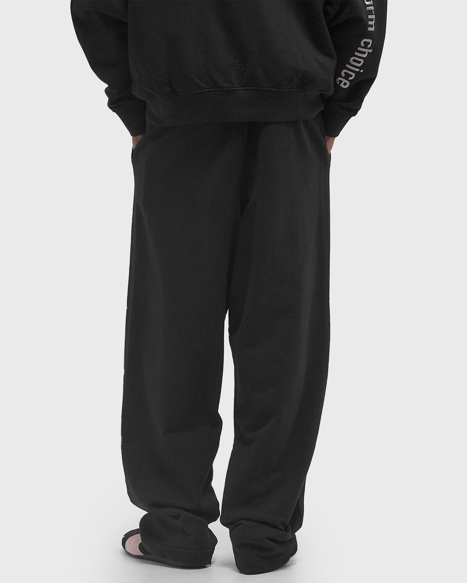 OUTLAW OVERSIZED SWEATPANTS