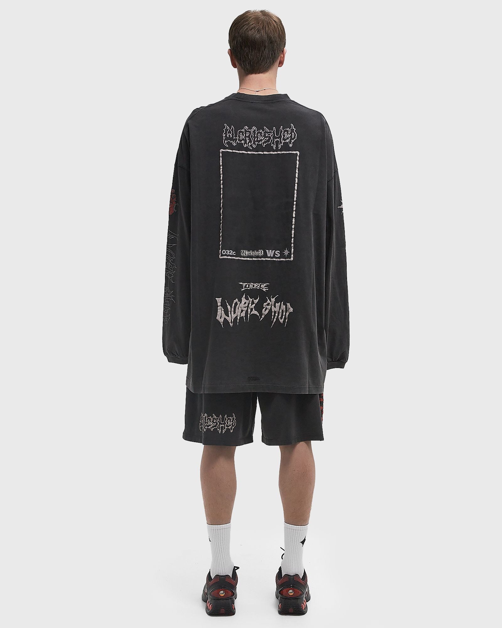 TELEPRESENCE OVERSIZED LONGSLEEVE