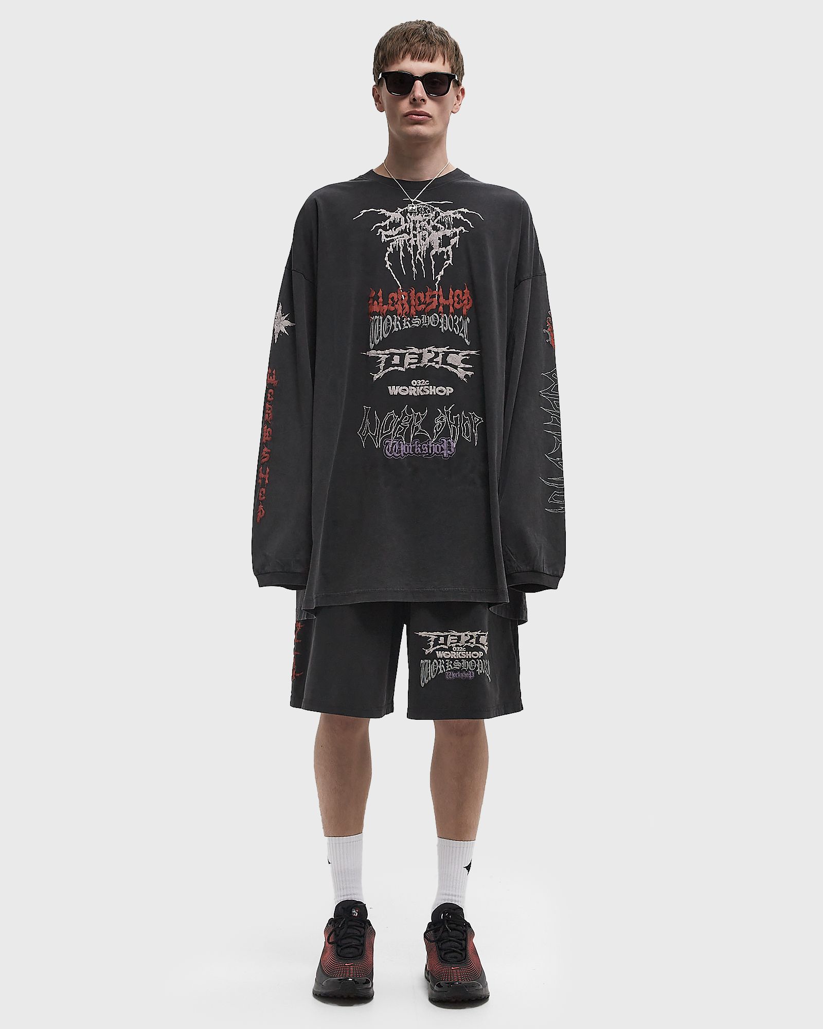 TELEPRESENCE OVERSIZED LONGSLEEVE