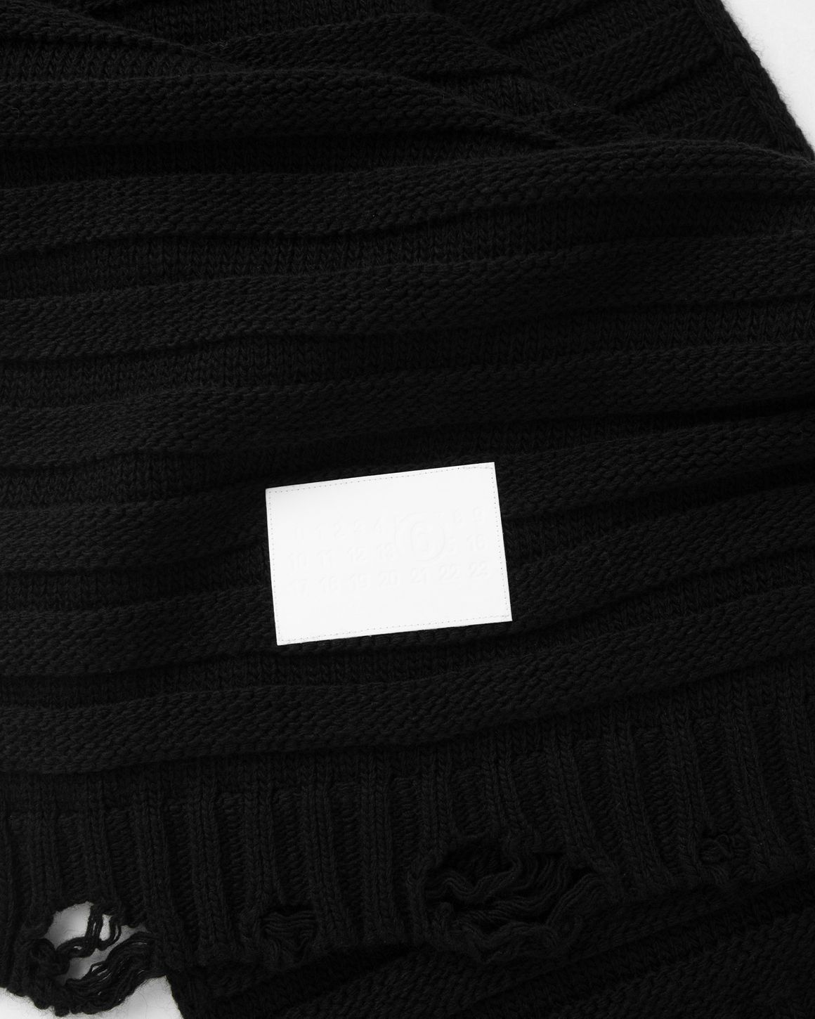 【送料&関税込】Maison Margiela Knitted Scarf Maison Margiela Four Stitches Scarf | Blue | FARFETCH