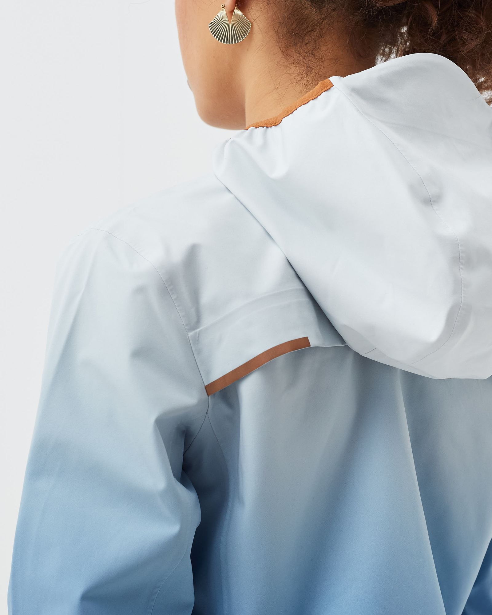 WMNS ON X LOEWE WATERPROOF ANORAK 