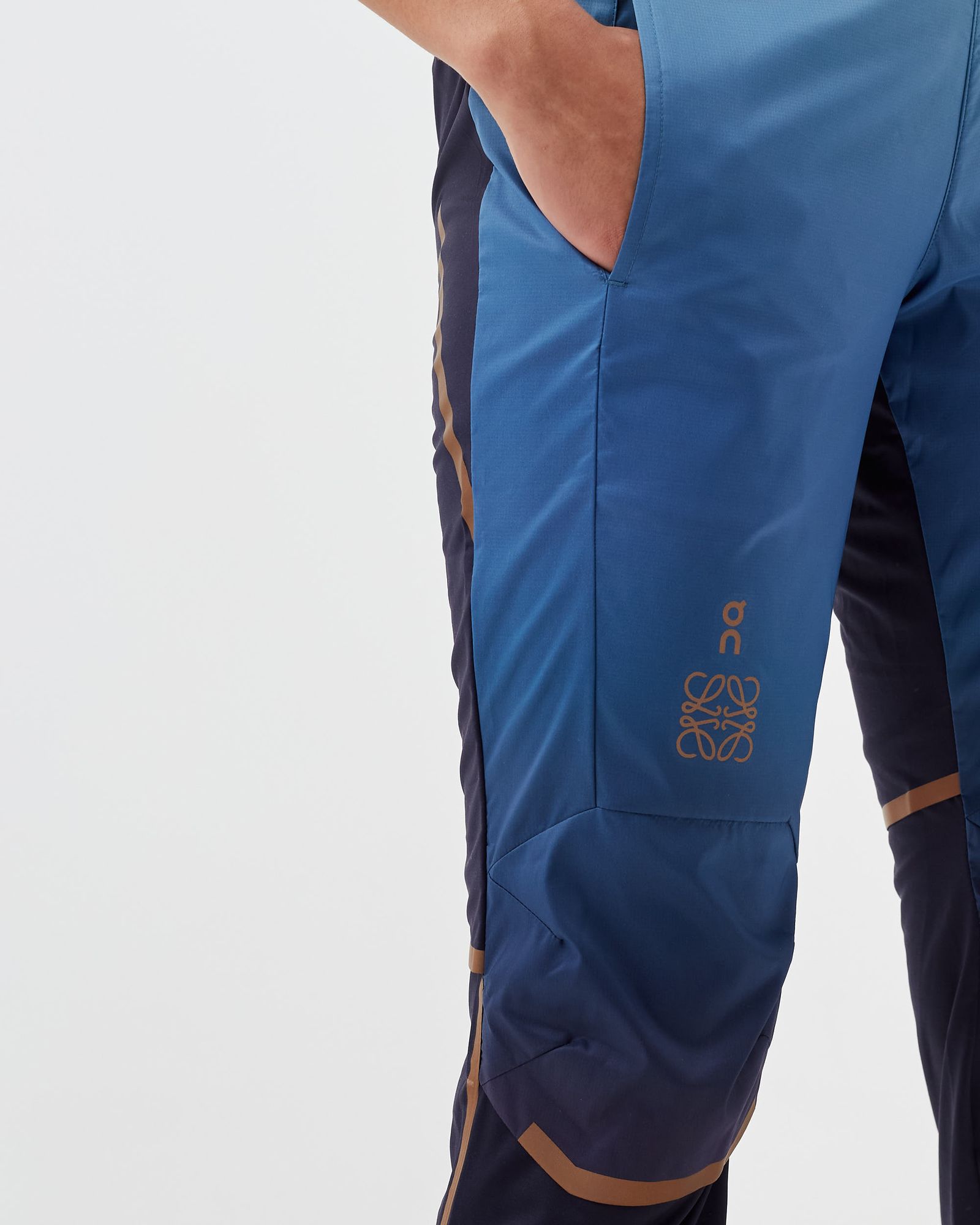 WMNS ON X LOEWE RUNNING PANTS