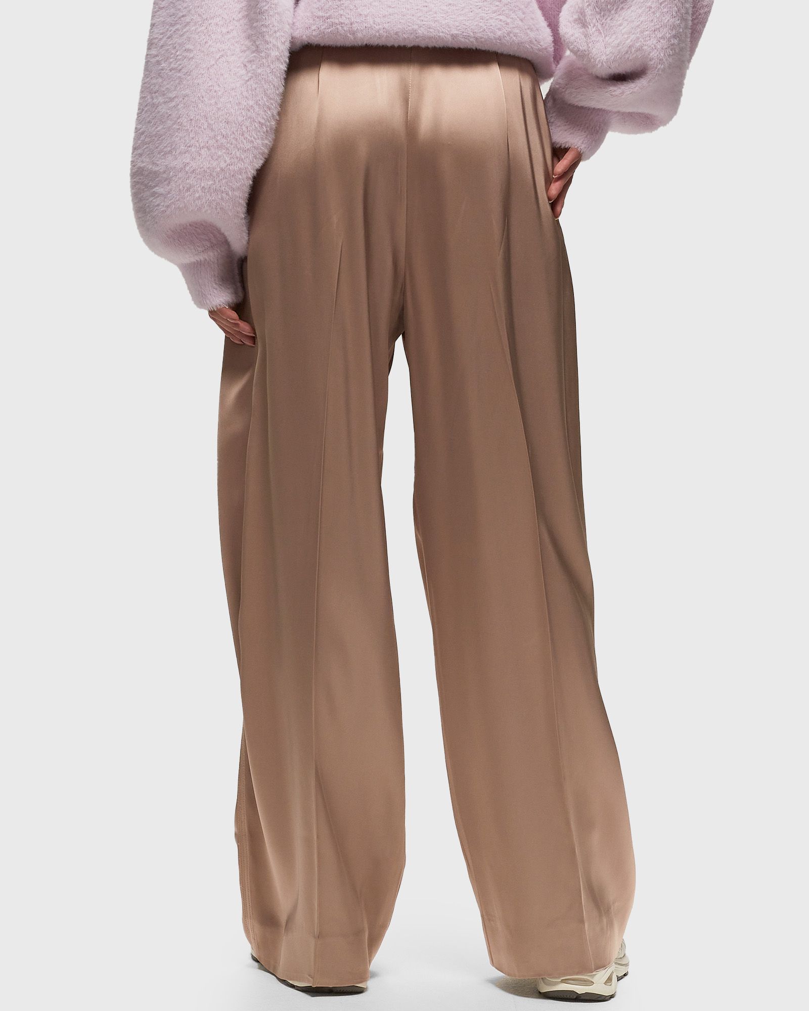 Ciara, 1921 Heavy Satin