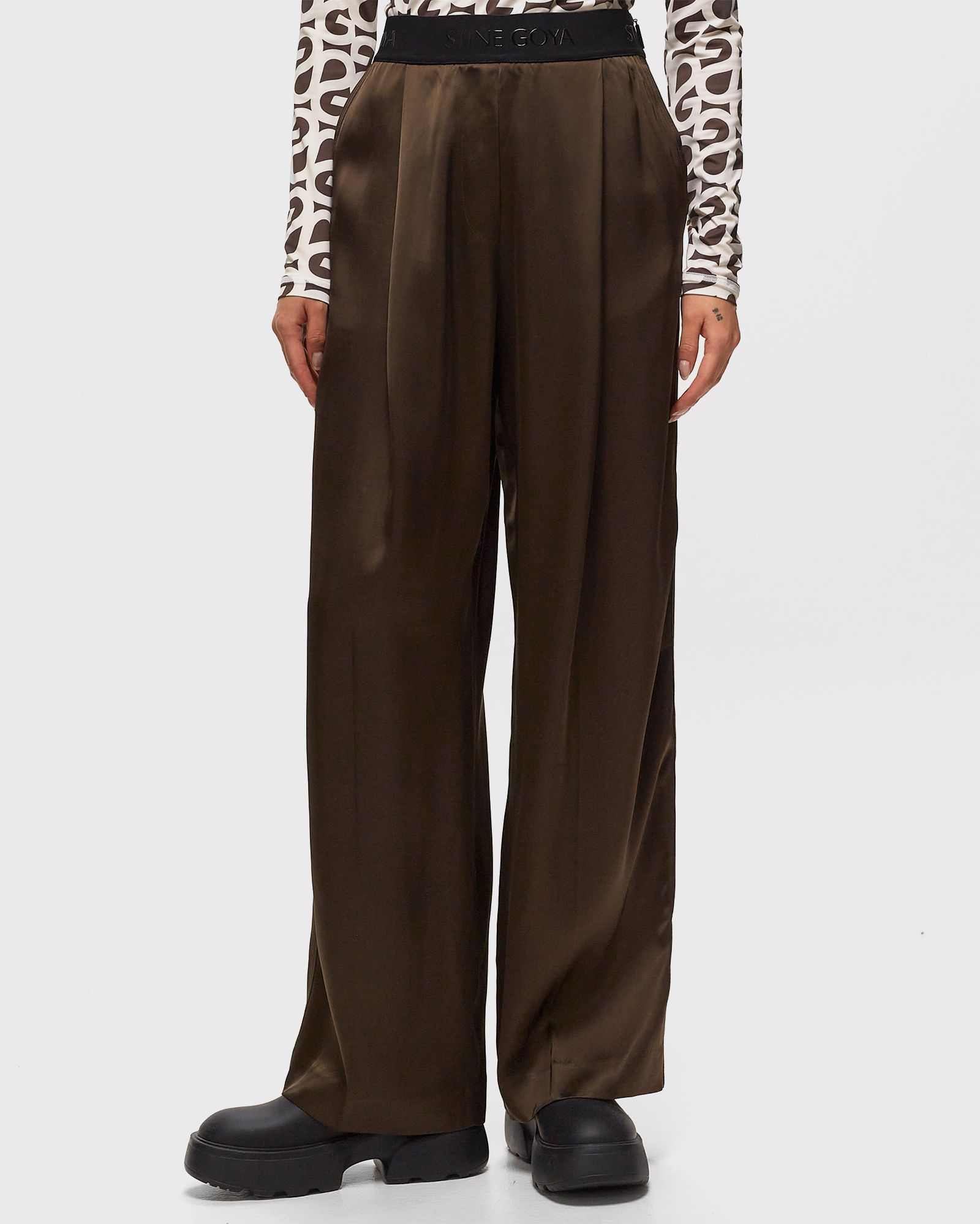 Ciara, 1845 Heavy Satin