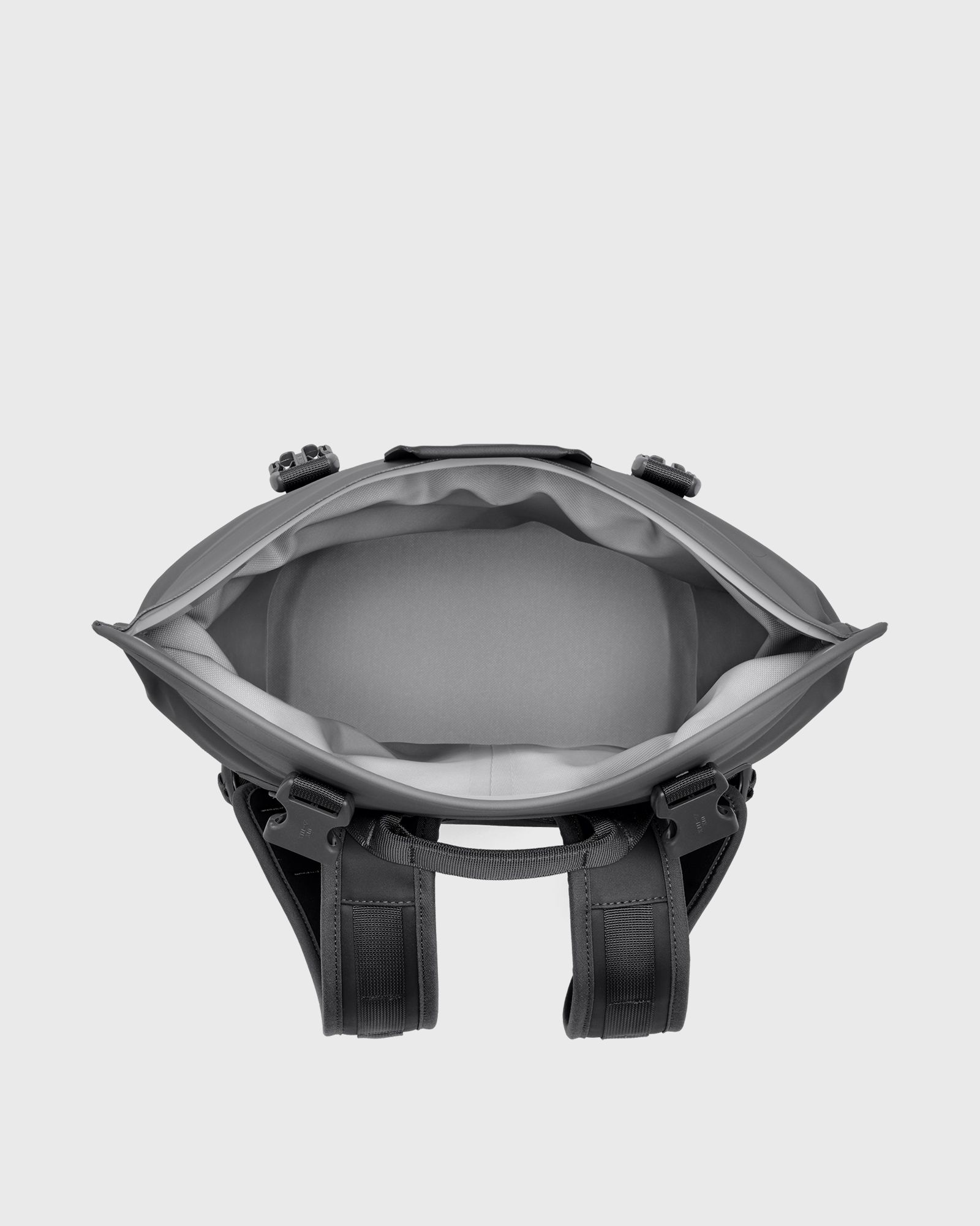 EU Hopper Backpack M12