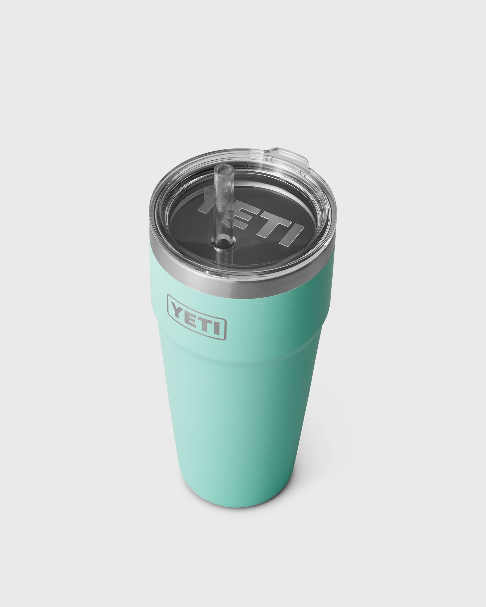 26 OZ STACKABLE CUPWITH STRAW LID