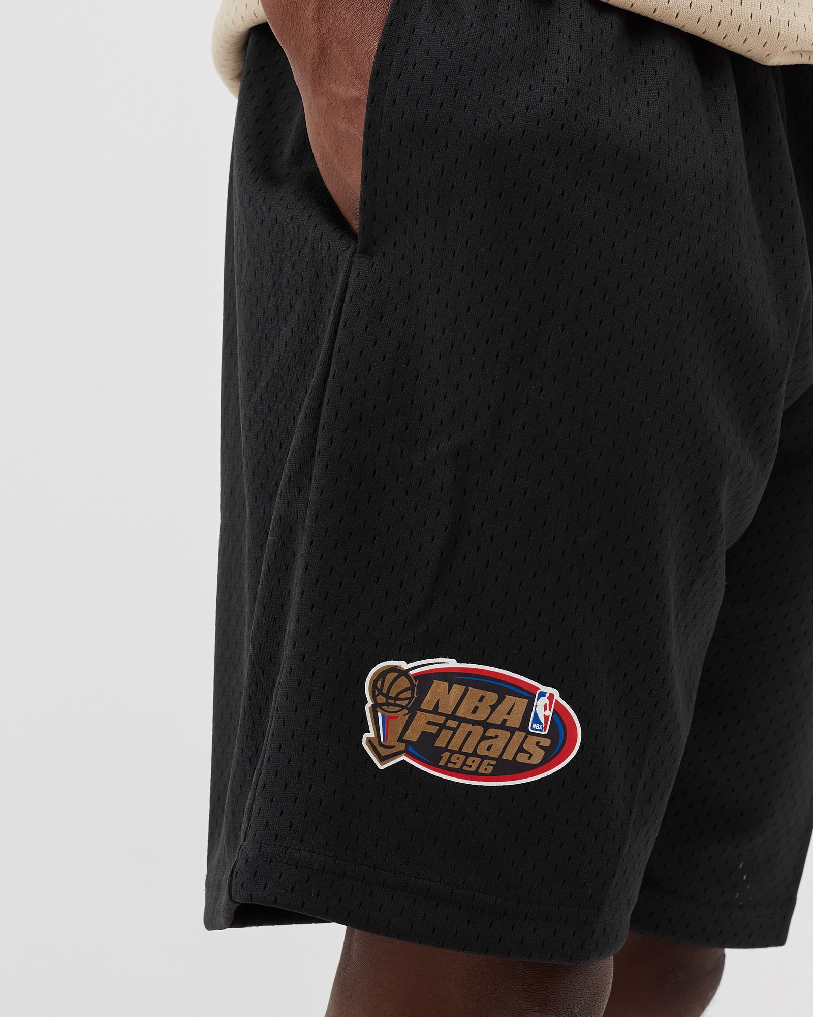 CHICAGO BULLS IRIDESCENT MESH SHORT