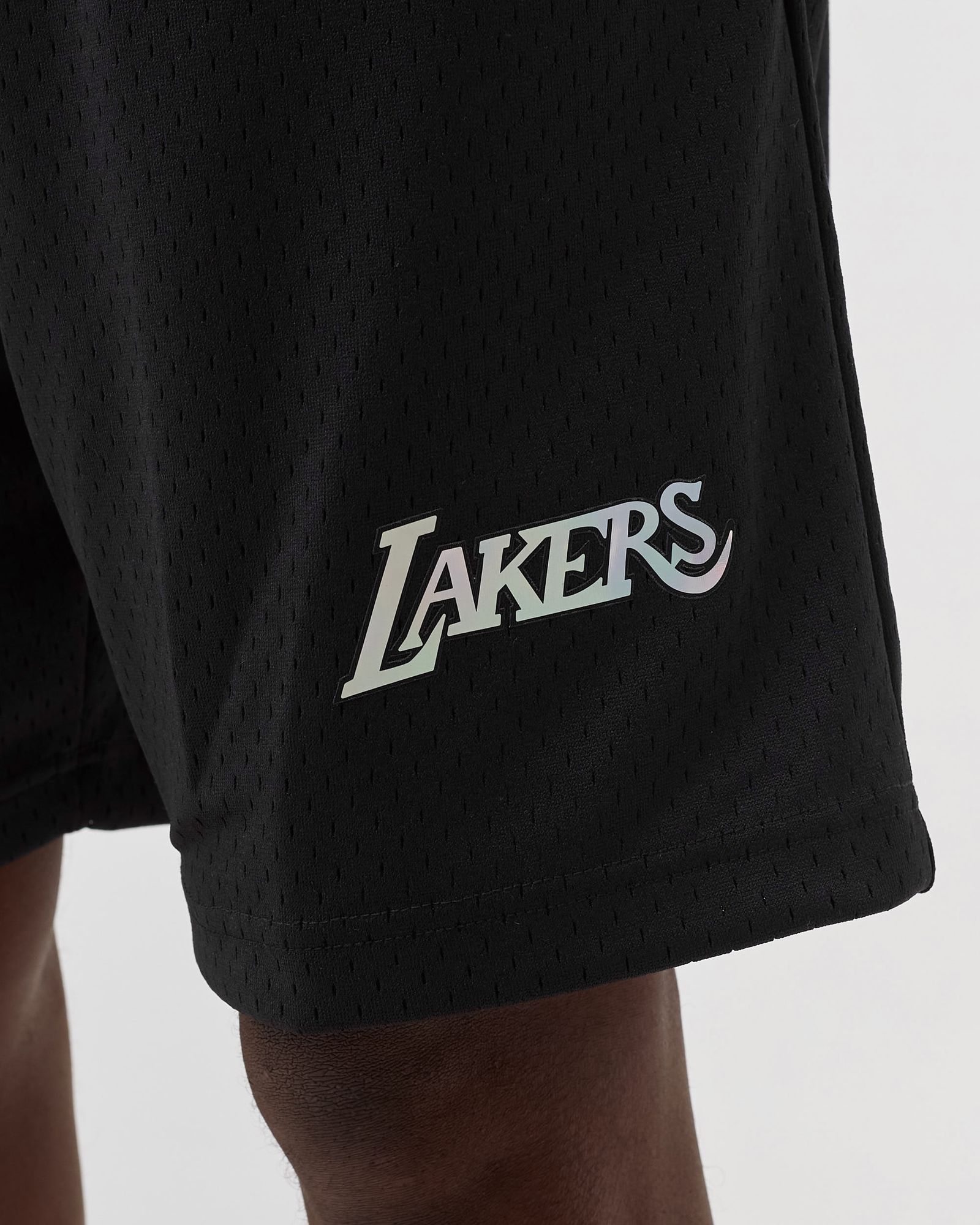 LA LAKERS IRIDESCENT MESH SHORT