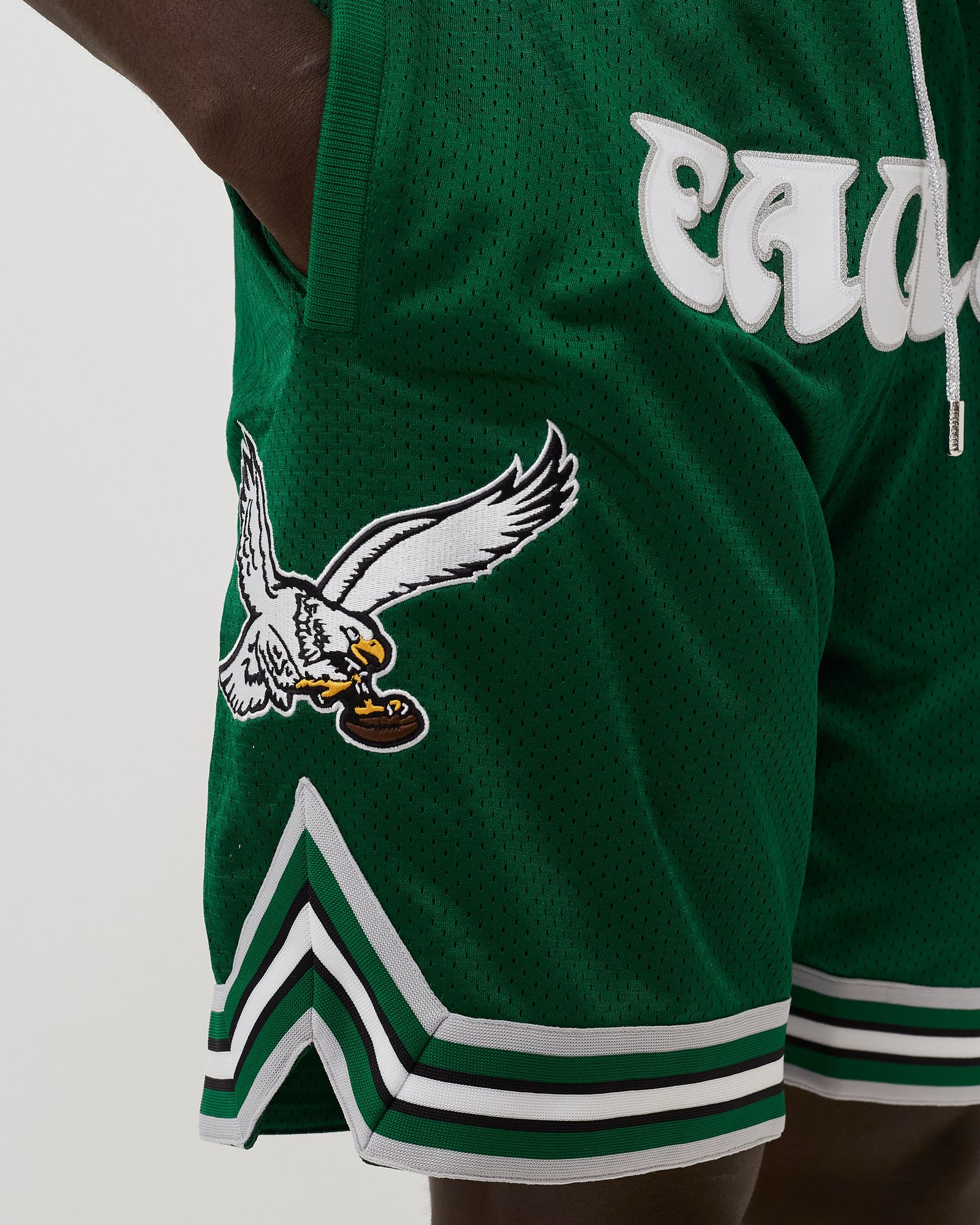 NFL THROWBACKS SHORT EAGLES