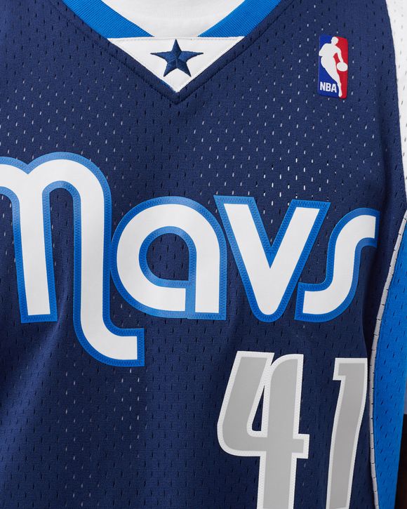 Mitchell and Ness Kids' Dallas Mavericks Dirk Nowitzki #41 Swingman Jersey