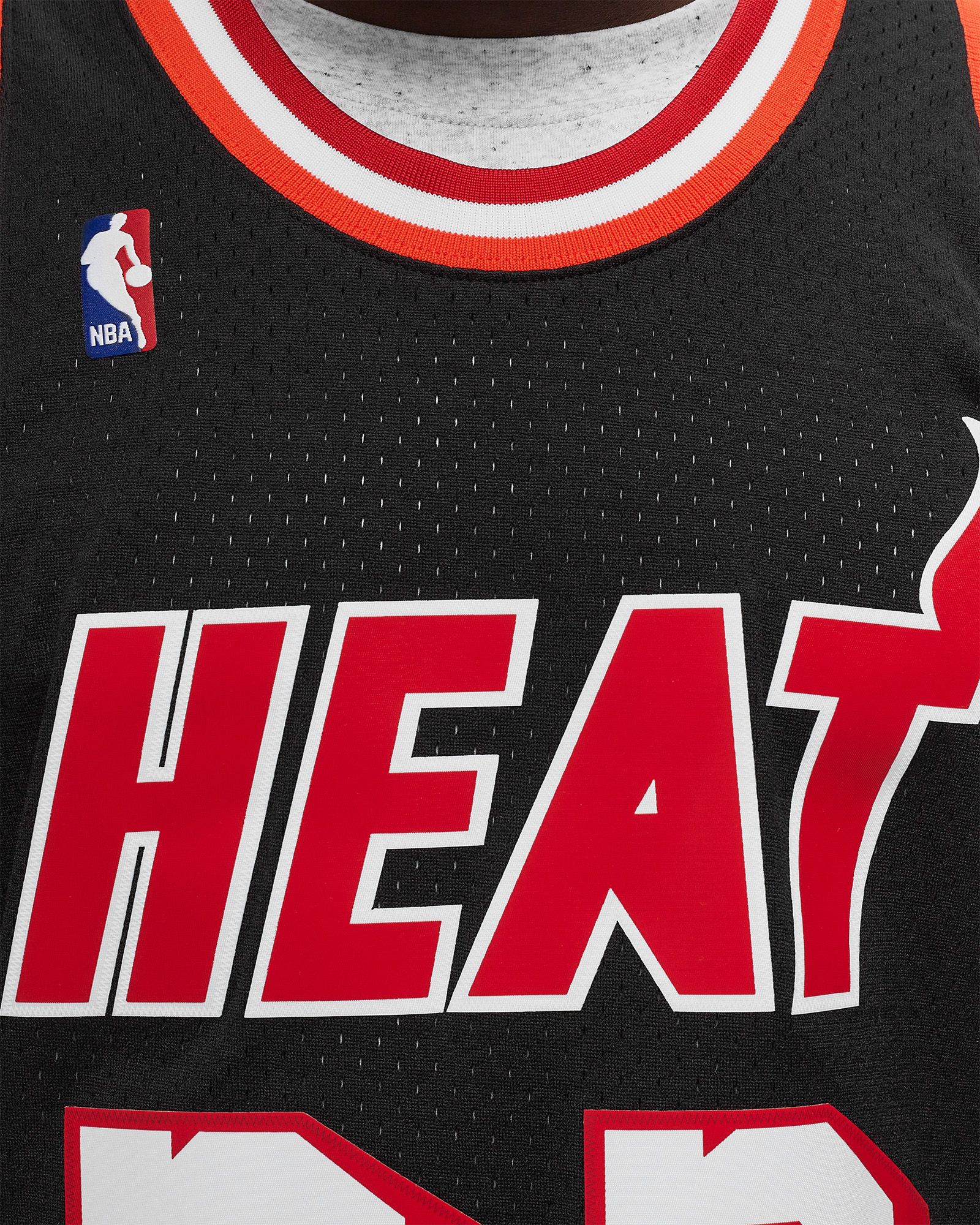 NBA DARK JERSEY MIAMI HEAT 1992-93 HAROLD MINER #32