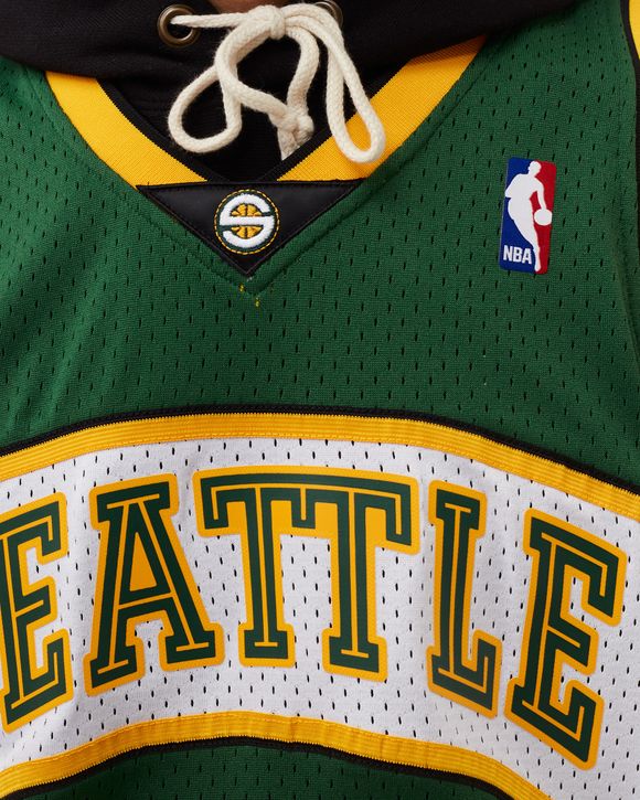 Seattle Supersonics Road Uniform  Basketball clothes, Basketball uniforms  design, Sports uniform design