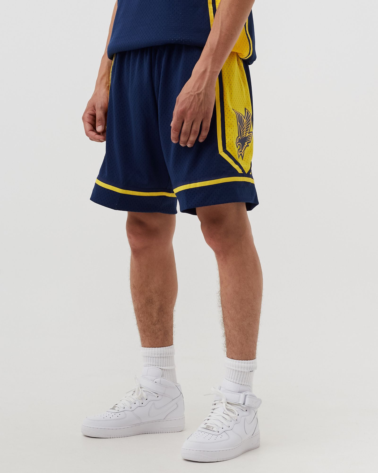 NCAA DARK SHORTS MARQUETTE 2002