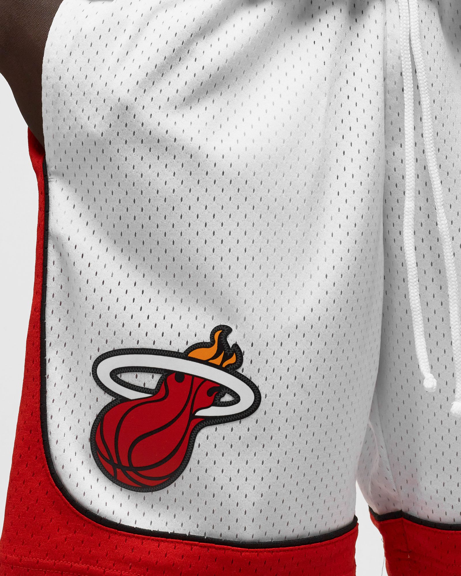 NBA SWINGMAN SHORTS MIAMI HEAT 2005