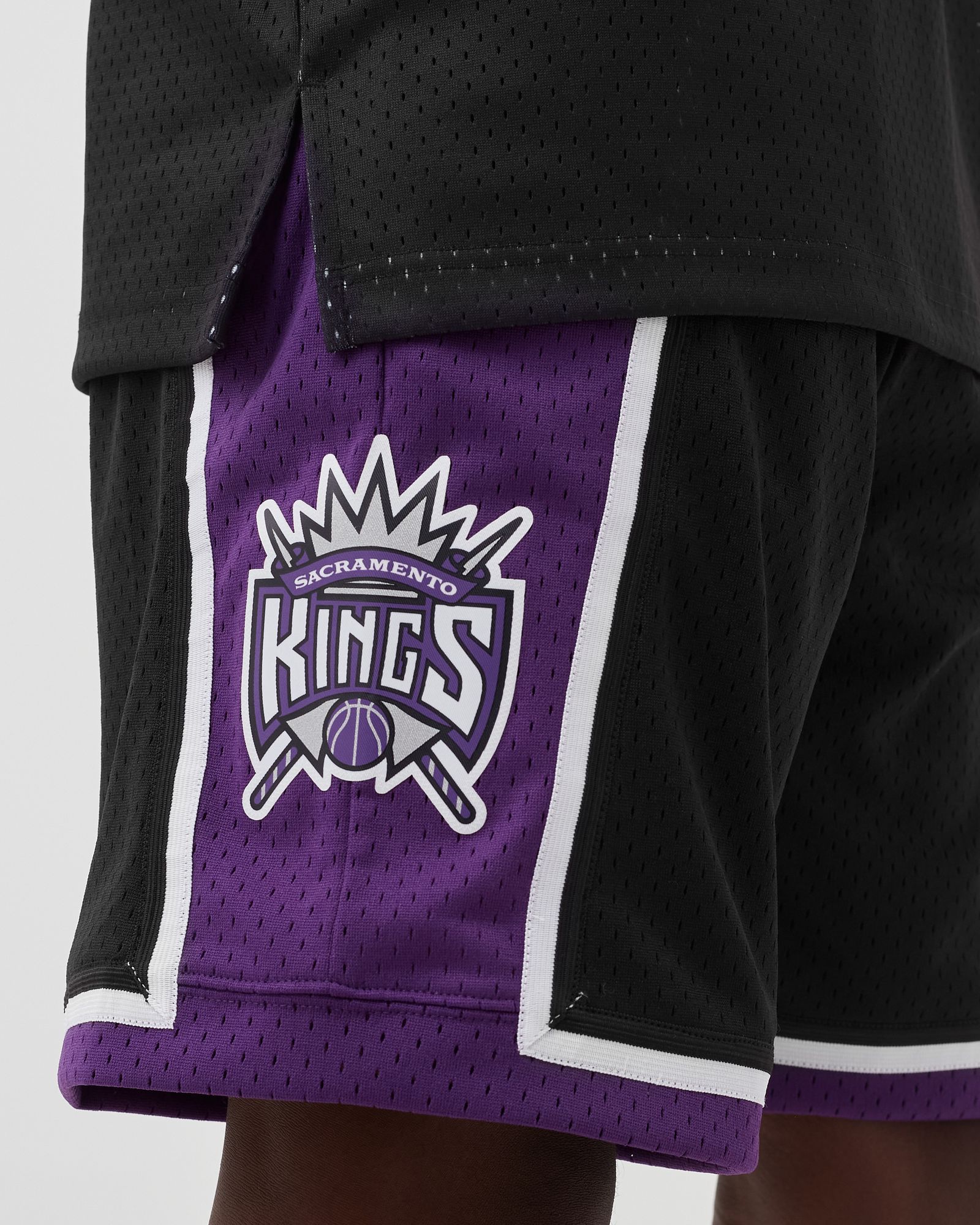 ウェア NBA SWINGMAN ROAD SHORTS KINGS 00-01 NBA SWINGMAN ROAD SHORTS KINGS 00-01