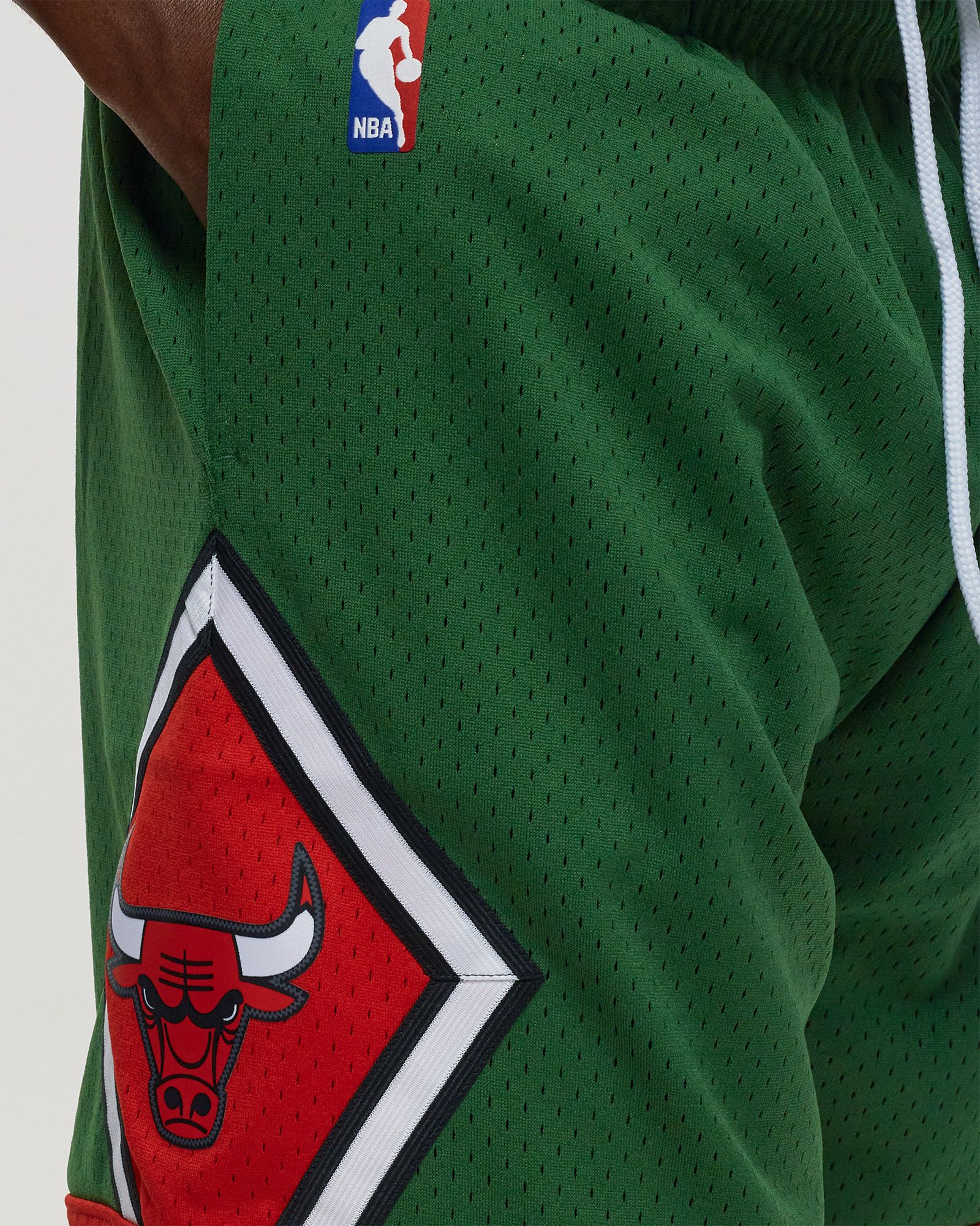 NBA Swingman Shorts Chicago Bulls Green Week 2008-09