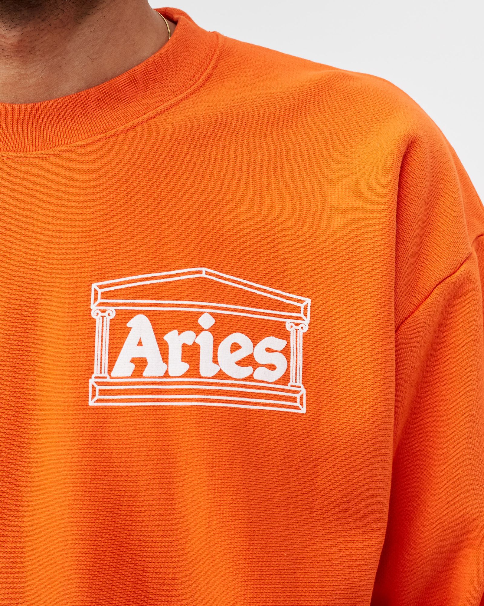 PREMIUM TEMPLE SWEATSHIRT