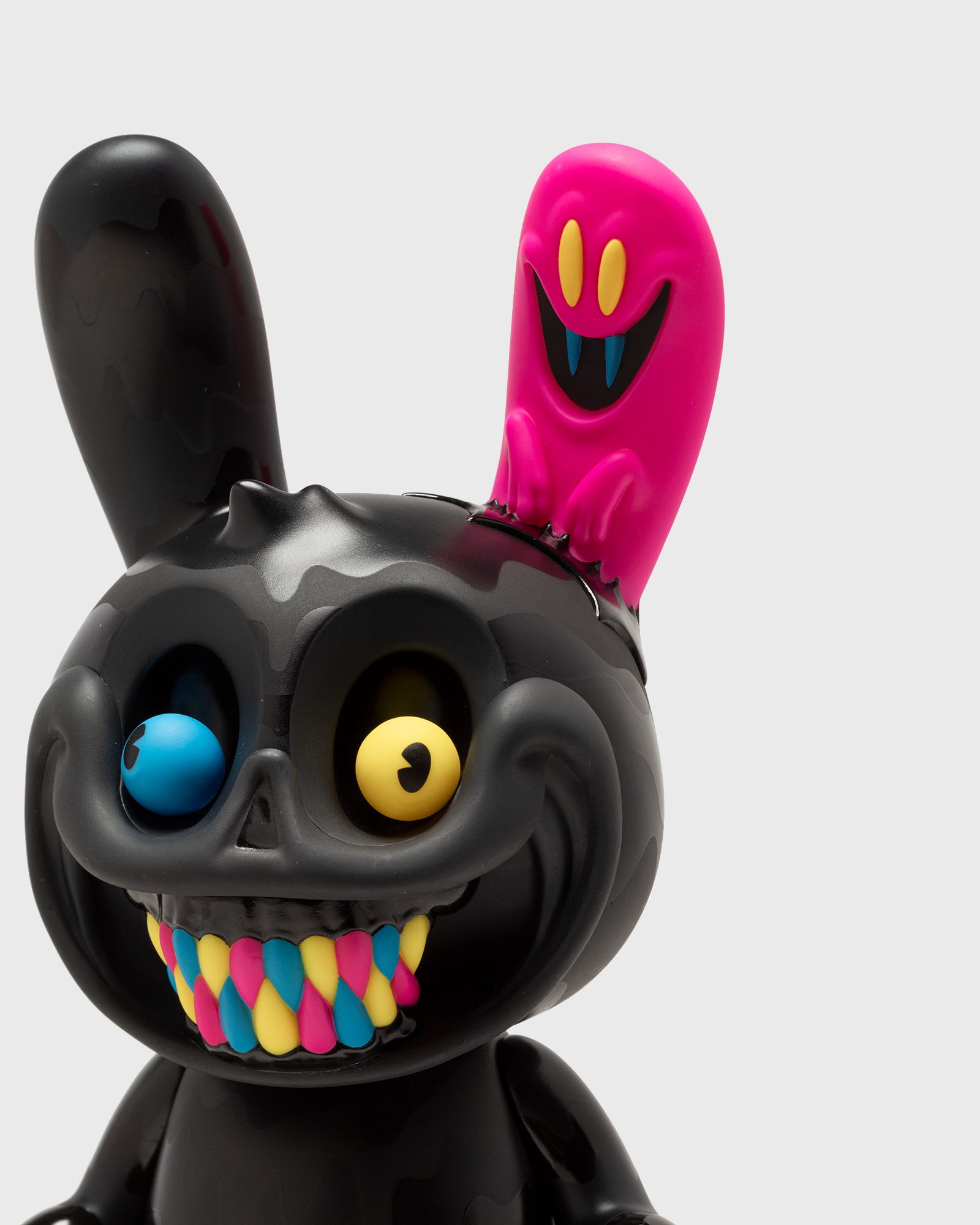 Oozy SuperGuggi by Alex Pardee