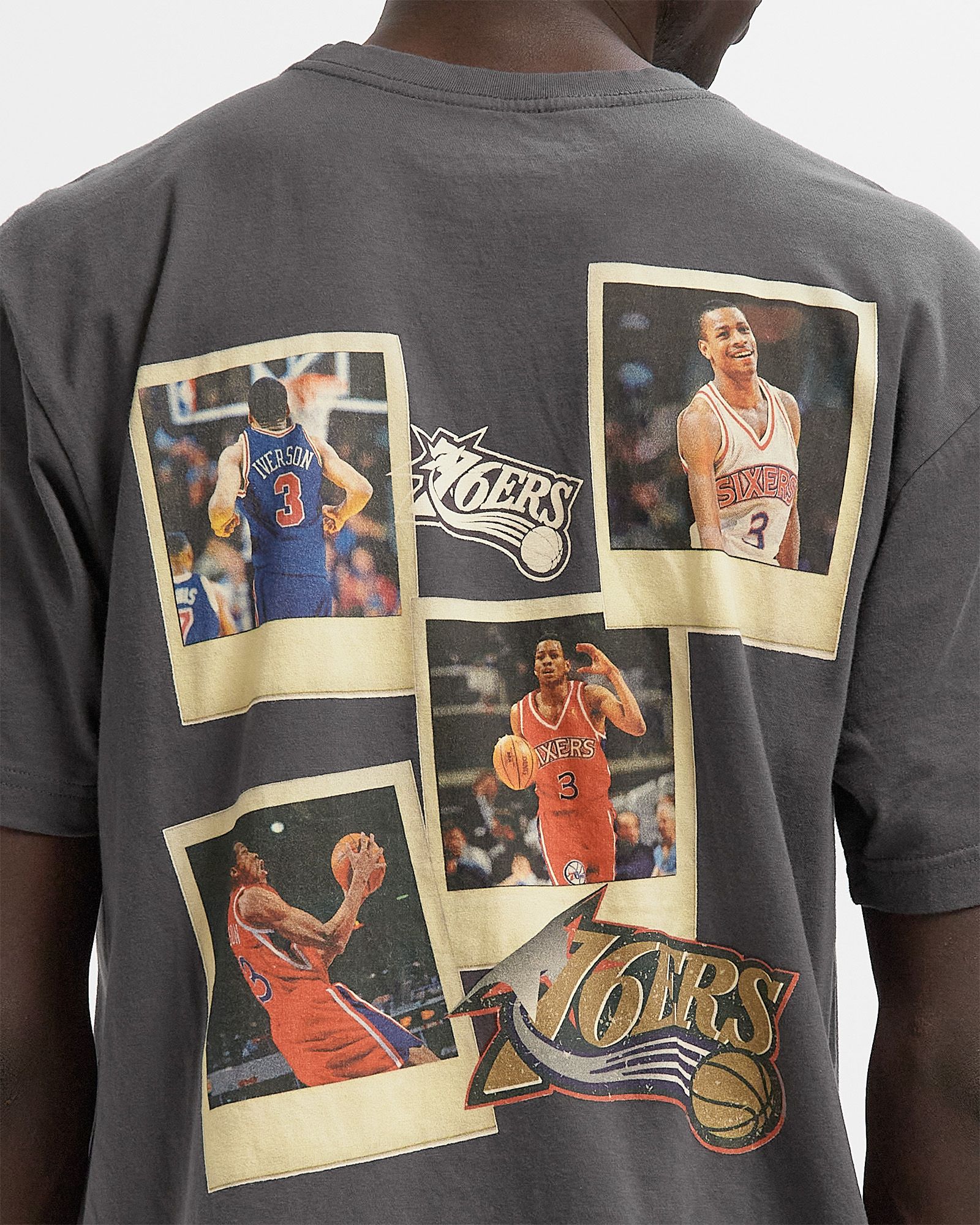NBA PLAYER RETRO PHOTO TEE PHILADELPHIA 76ERS ALLEN IVERSON