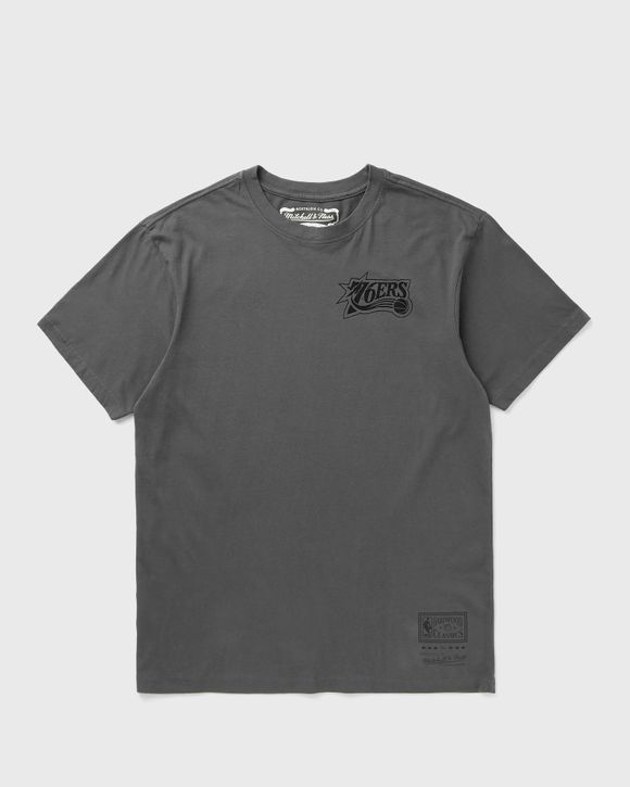 NBA PLAYER RETRO PHOTO TEE PHILADELPHIA 76ERS ALLEN IVERSON