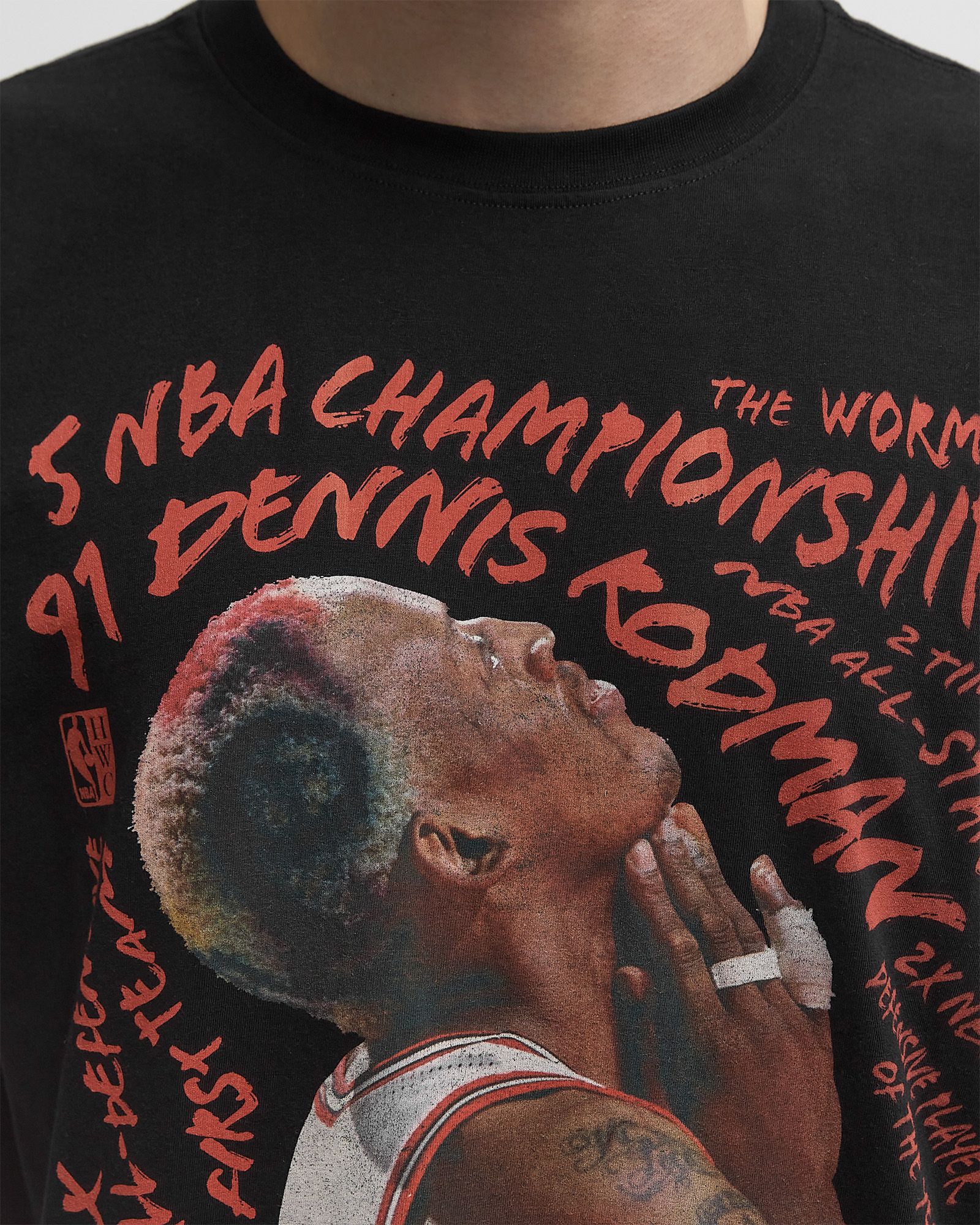 NBA PLAYER ABSTRACT TEE CHICAGO BULLS  DENNIS RODMAN