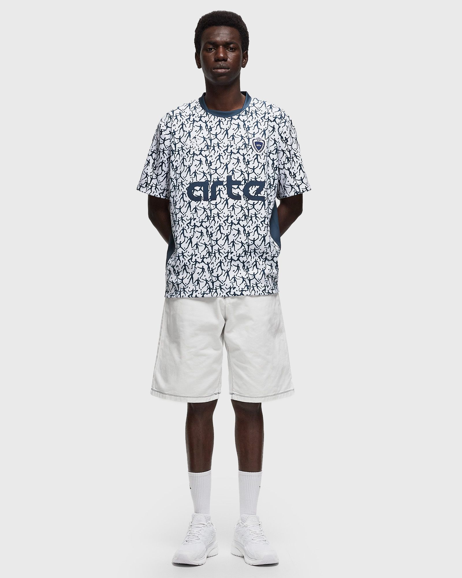 Heart Detail Stitch shorts