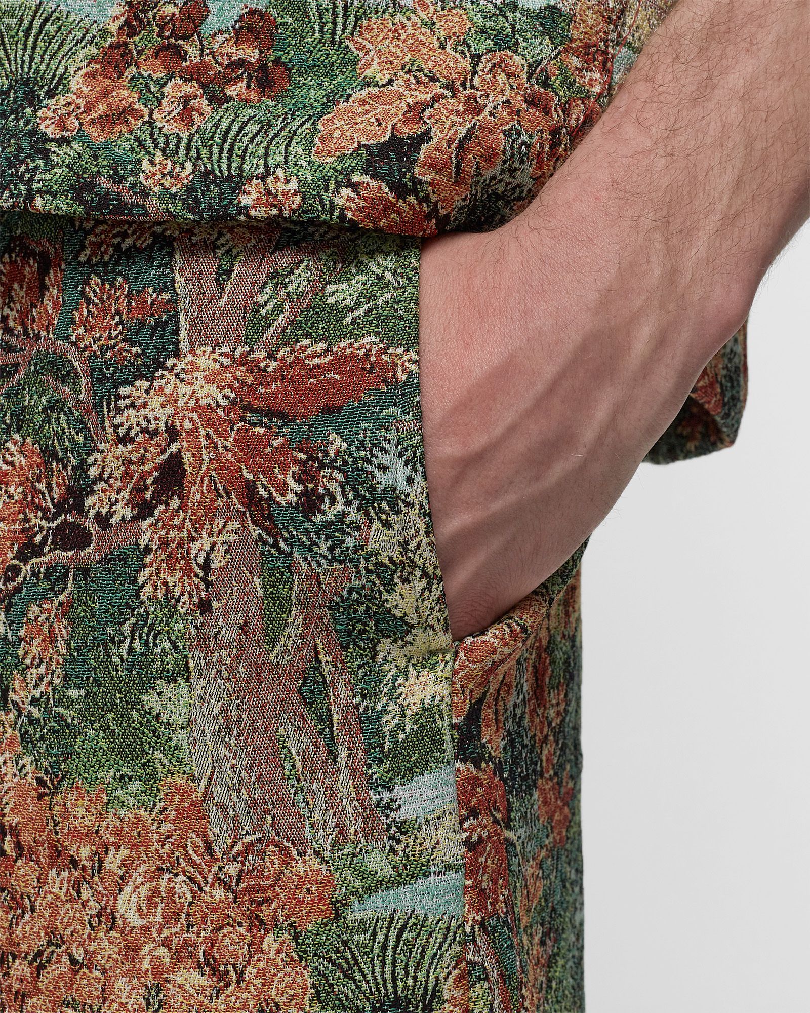 LANDSCAPE TAPESTRY SHORTS