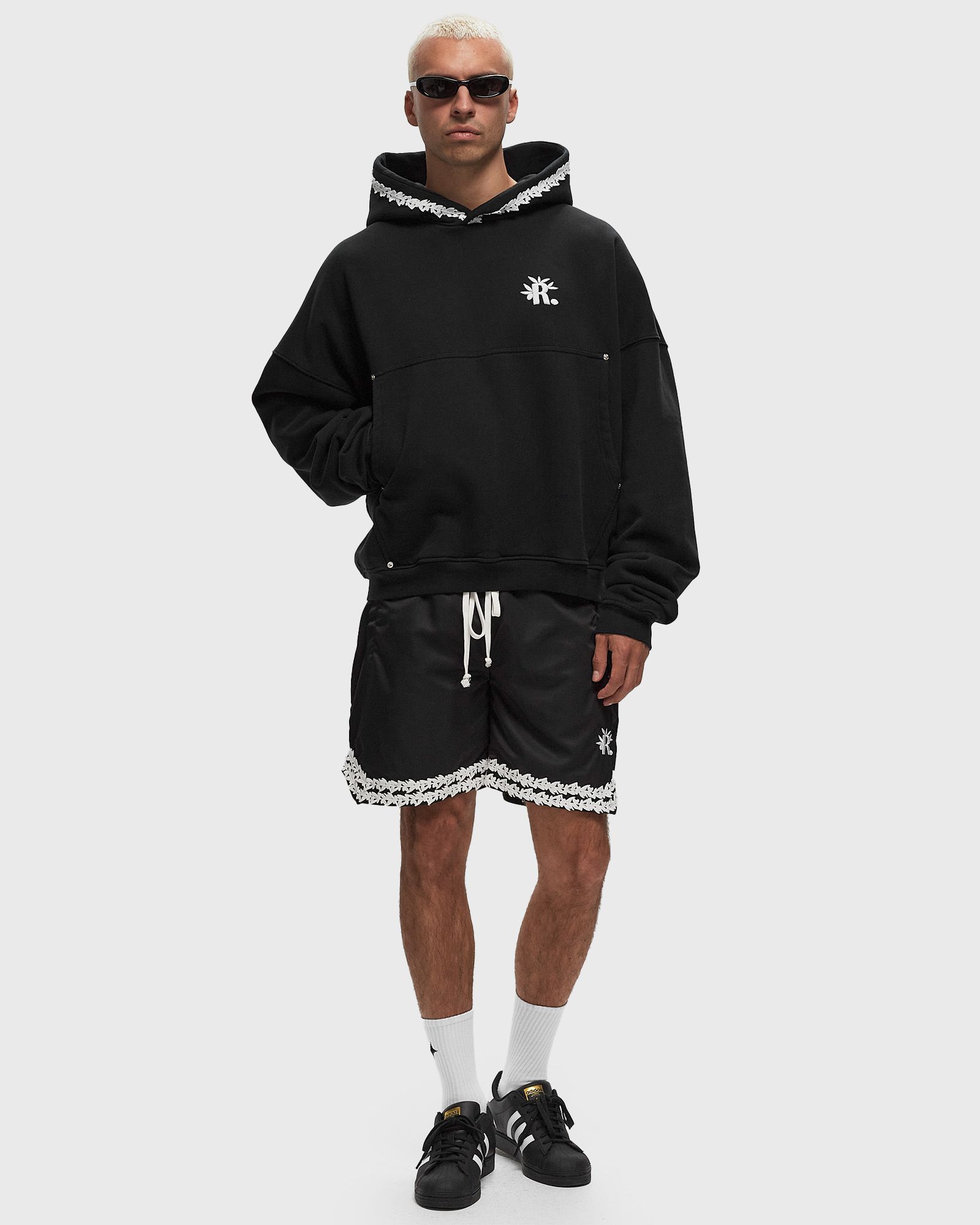 MESH SHORTS WITH KNITTED OLIVES