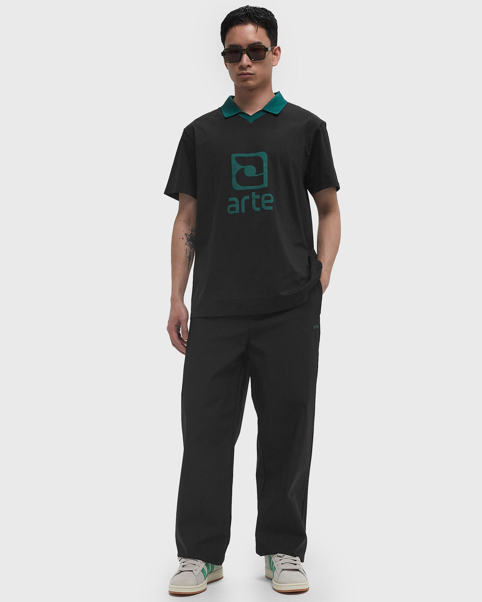 A and "arte" print t-shirt