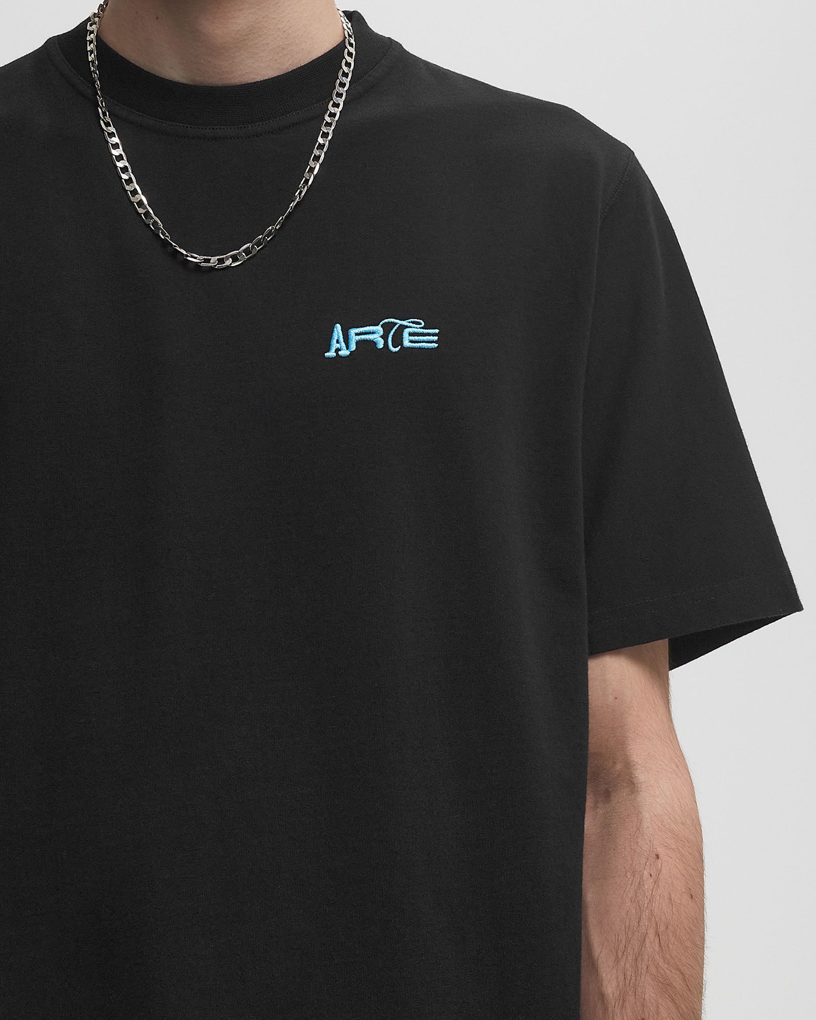 Logo + 4people t-shirt