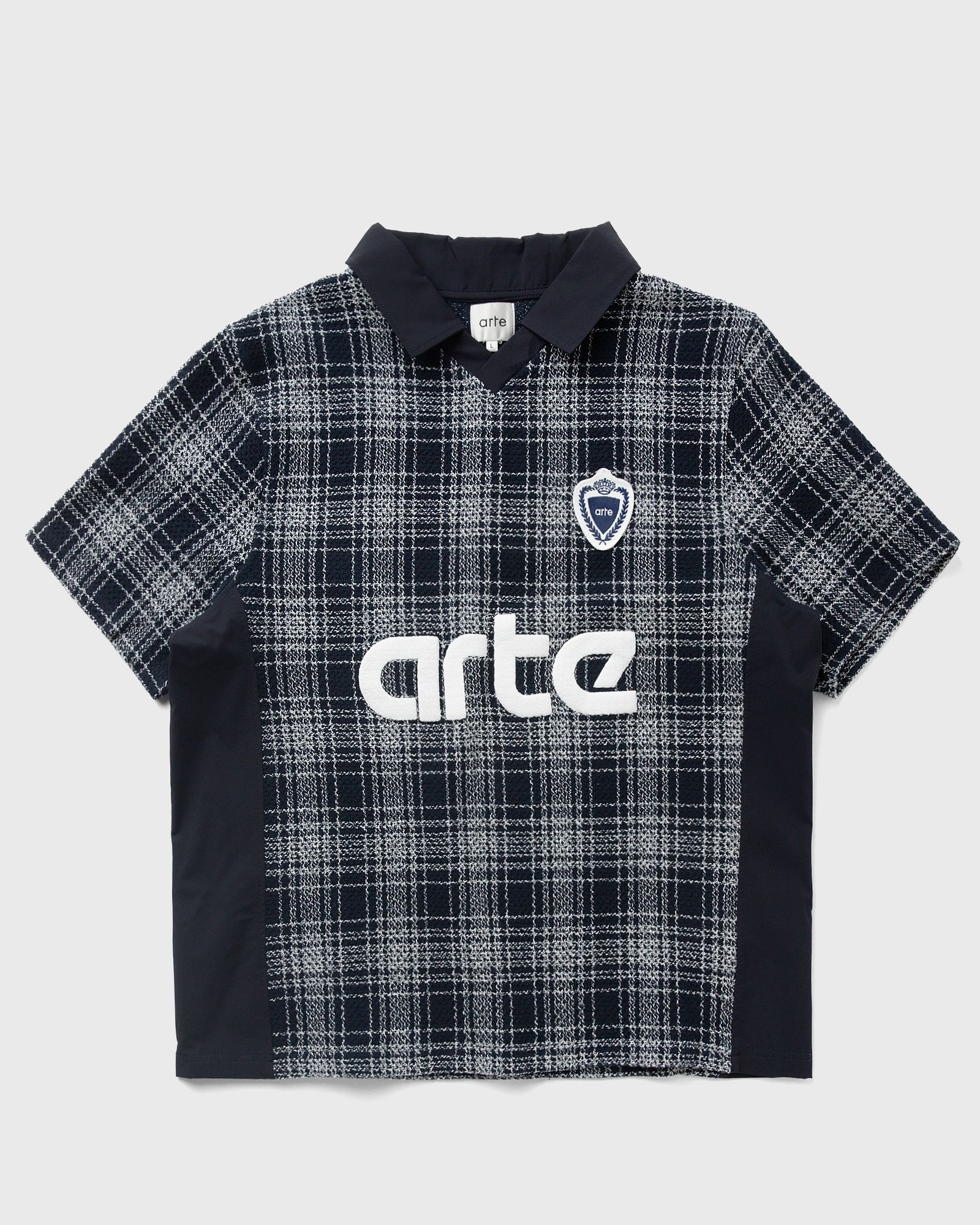 Square fabric t-shirt