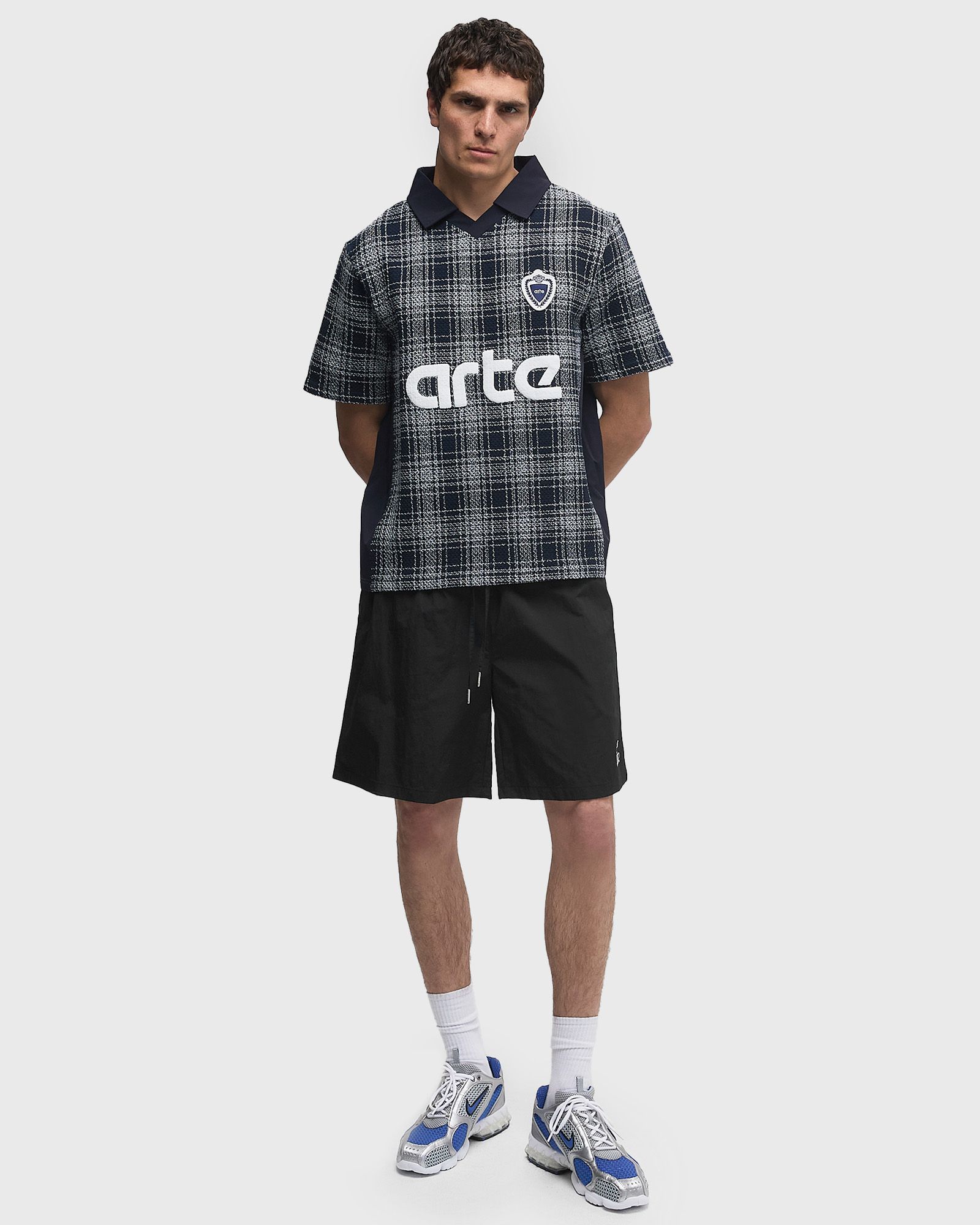 Square fabric t-shirt