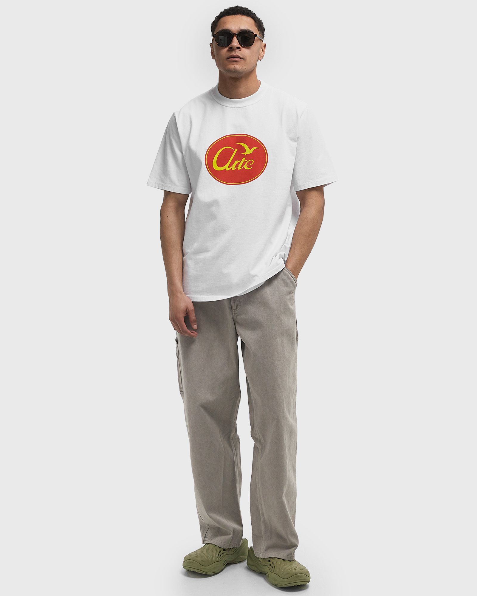 Big circled bird logo t-shirt