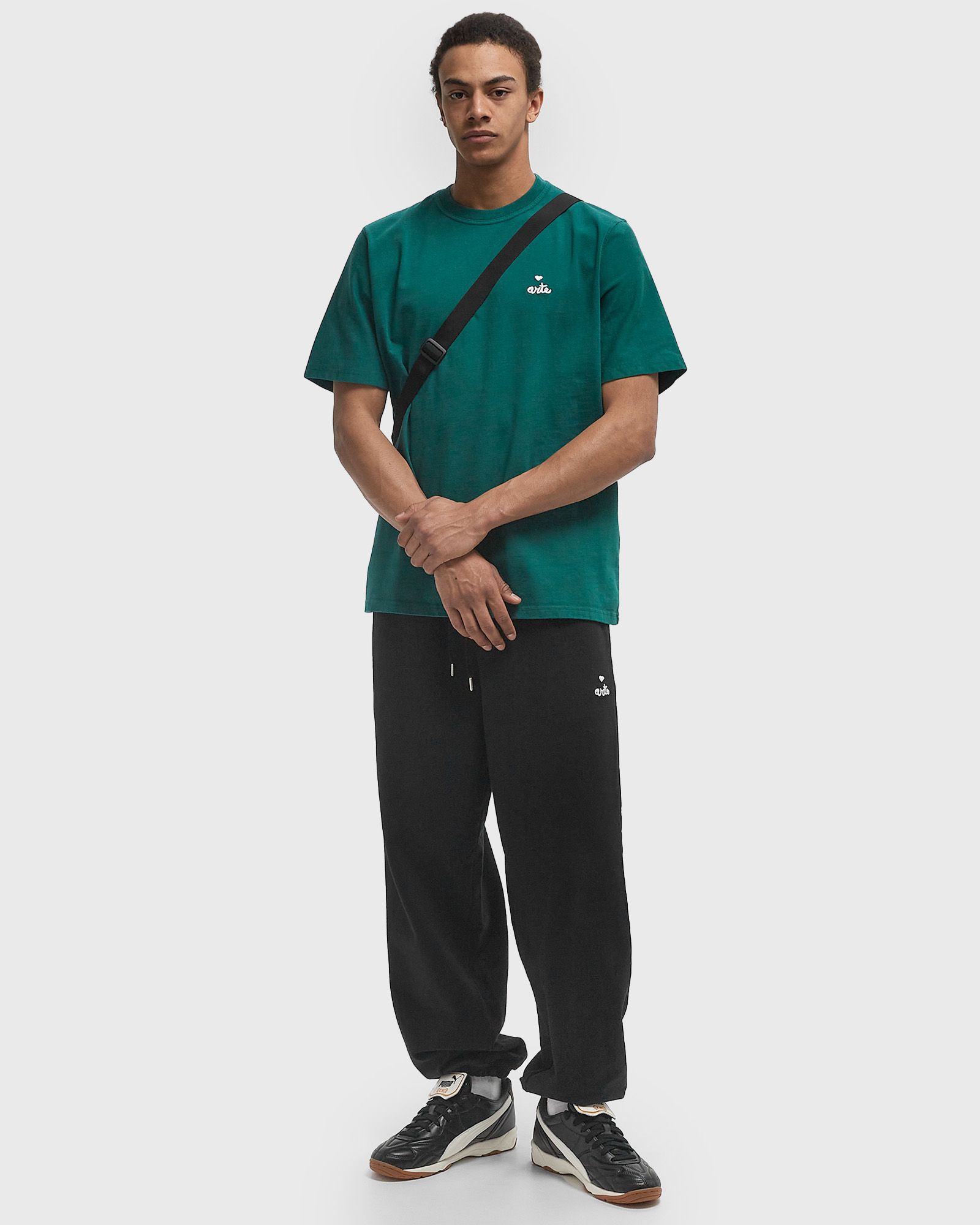 Small heart and logo t-shirt