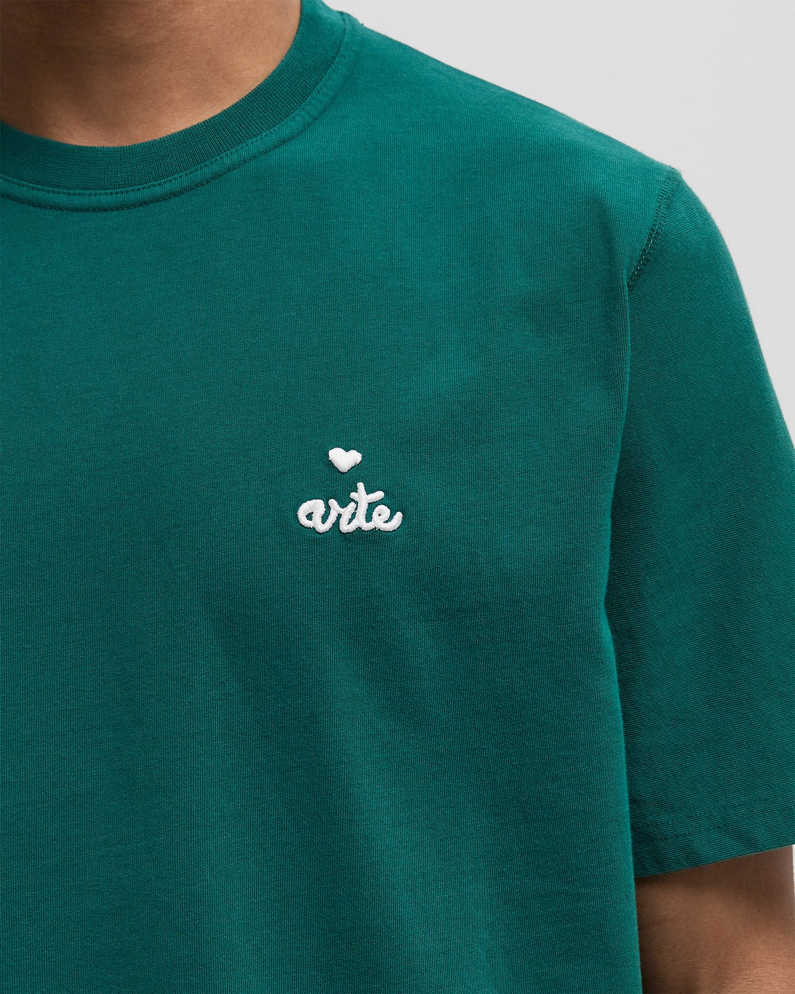 Small heart and logo t-shirt