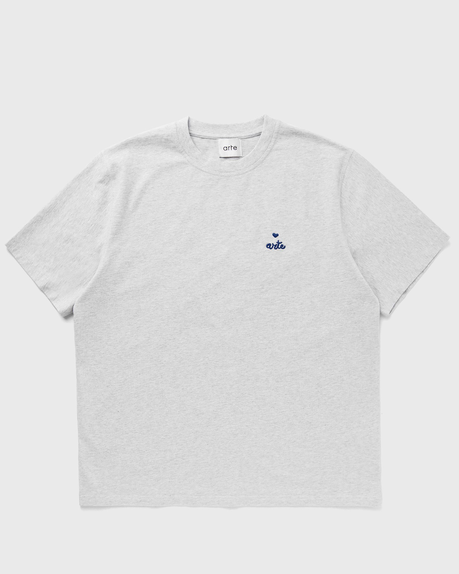 Small heart and logo t-shirt