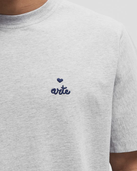 Small heart and logo t-shirt