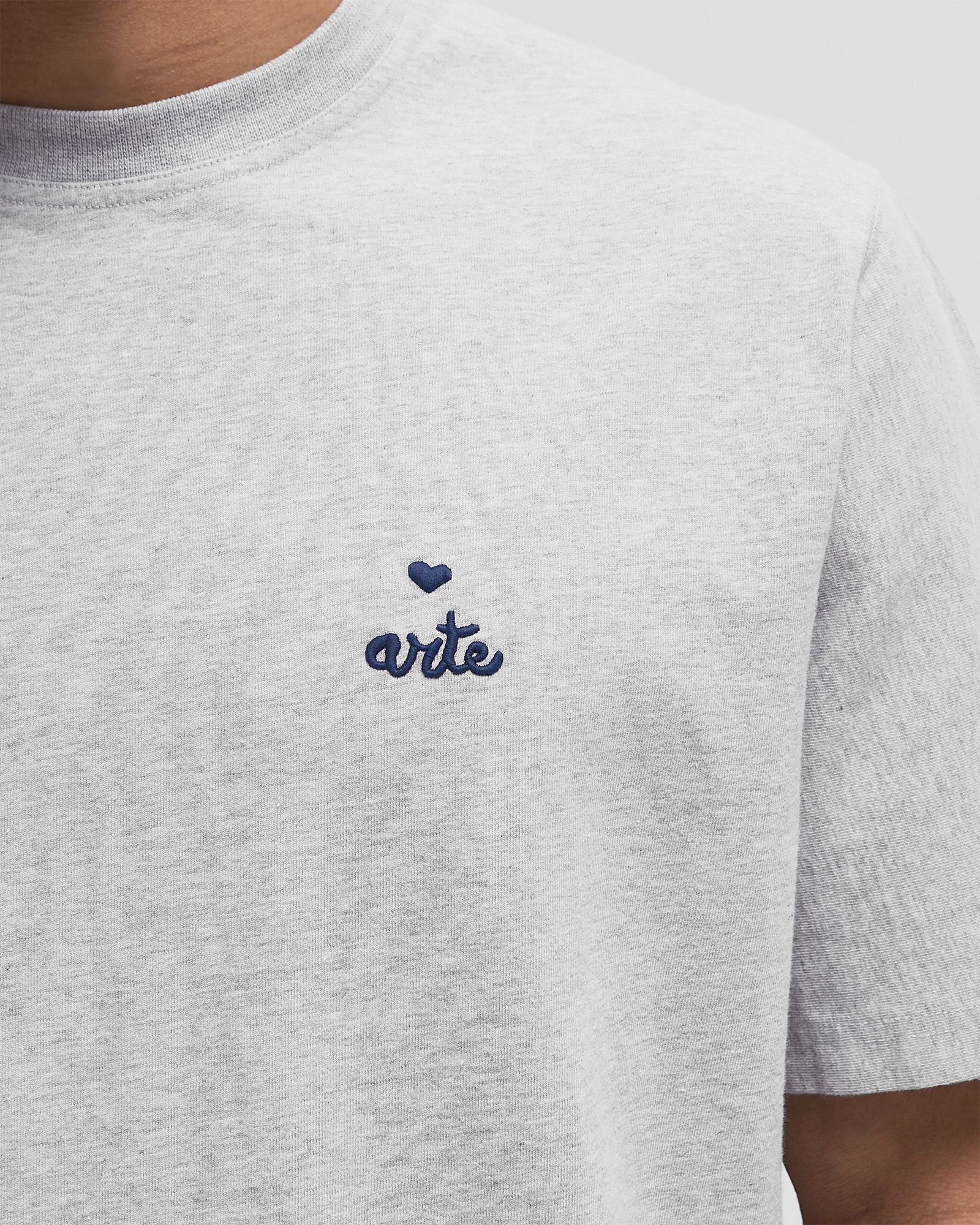 Small heart and logo t-shirt