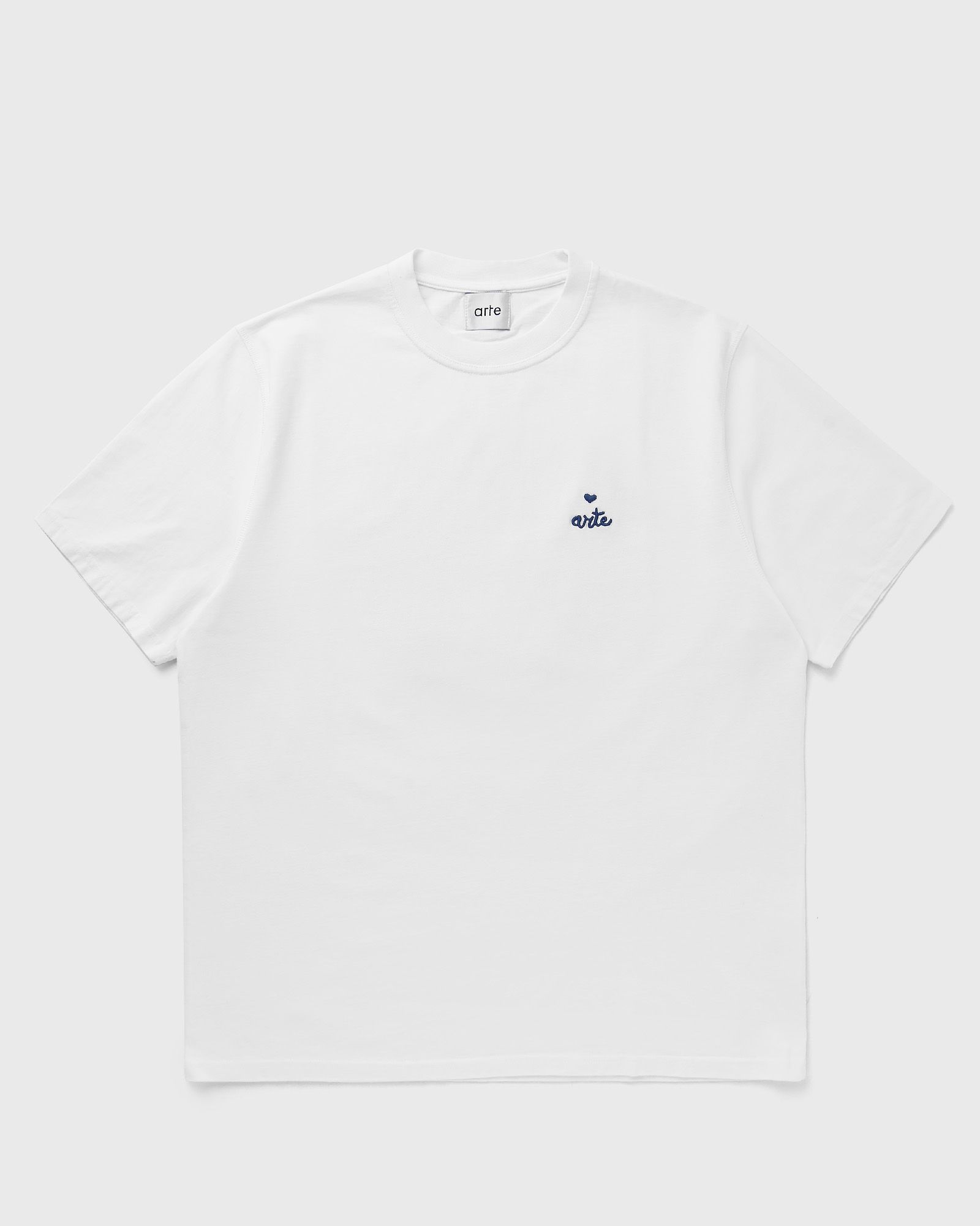 Small heart and logo t-shirt