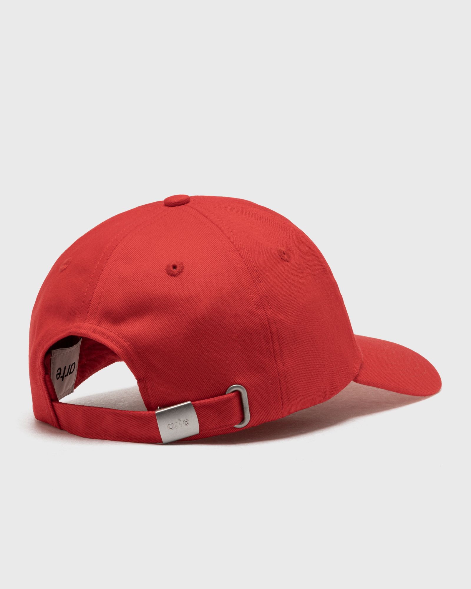 Logo heart cap
