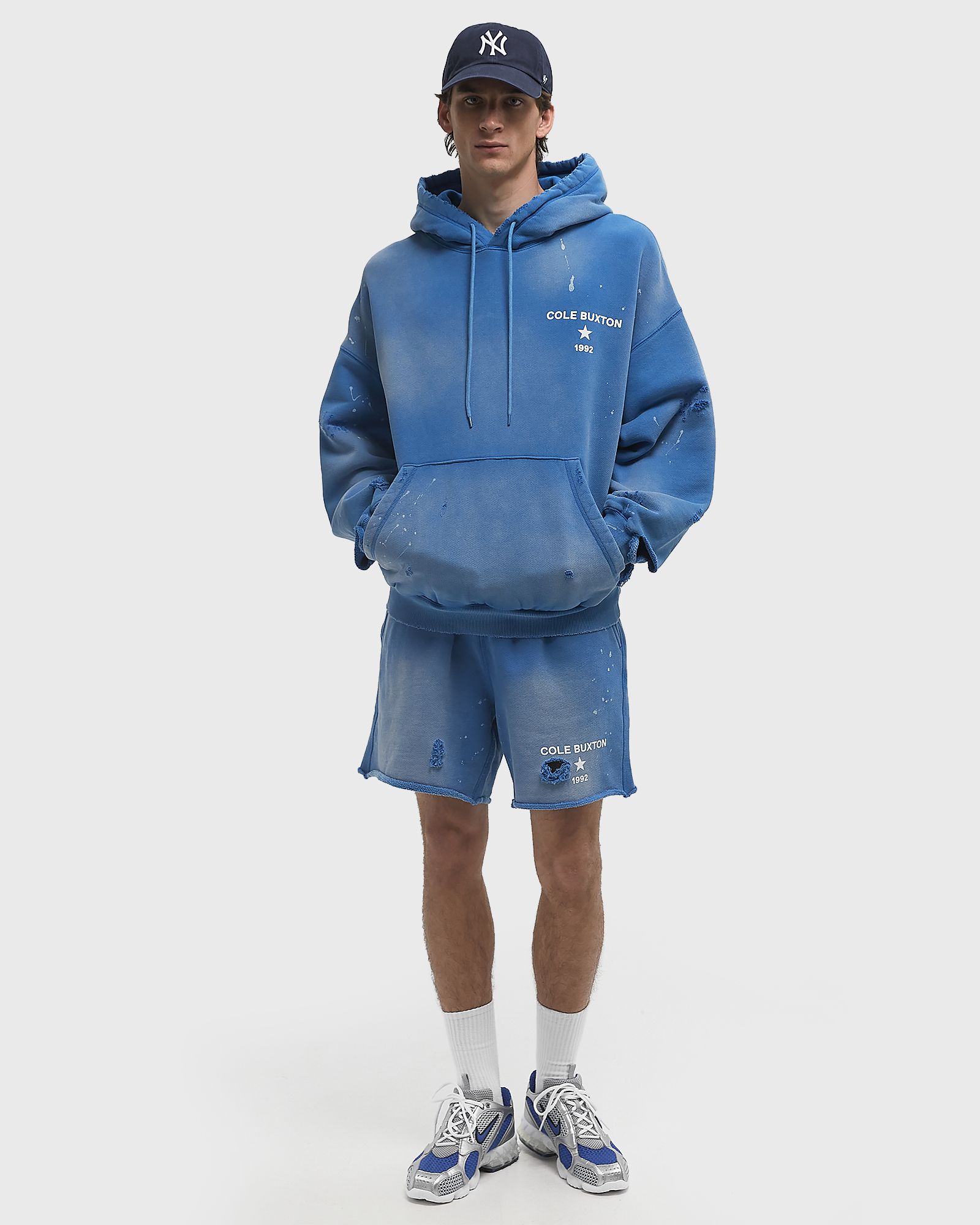 1992 DISTRESSED HOODIE