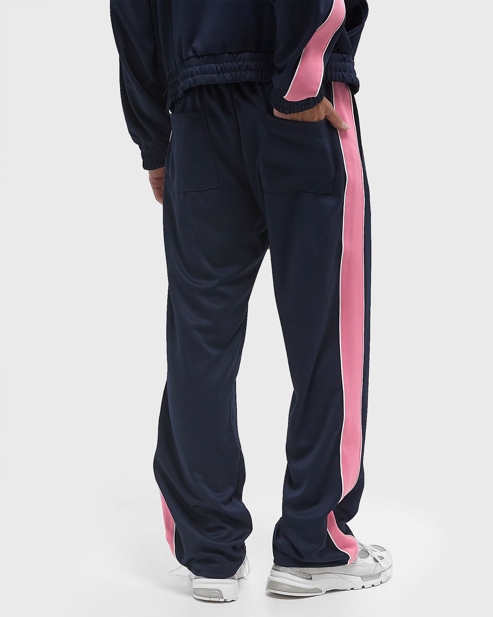 CONTRAST TAPE TRACK PANT