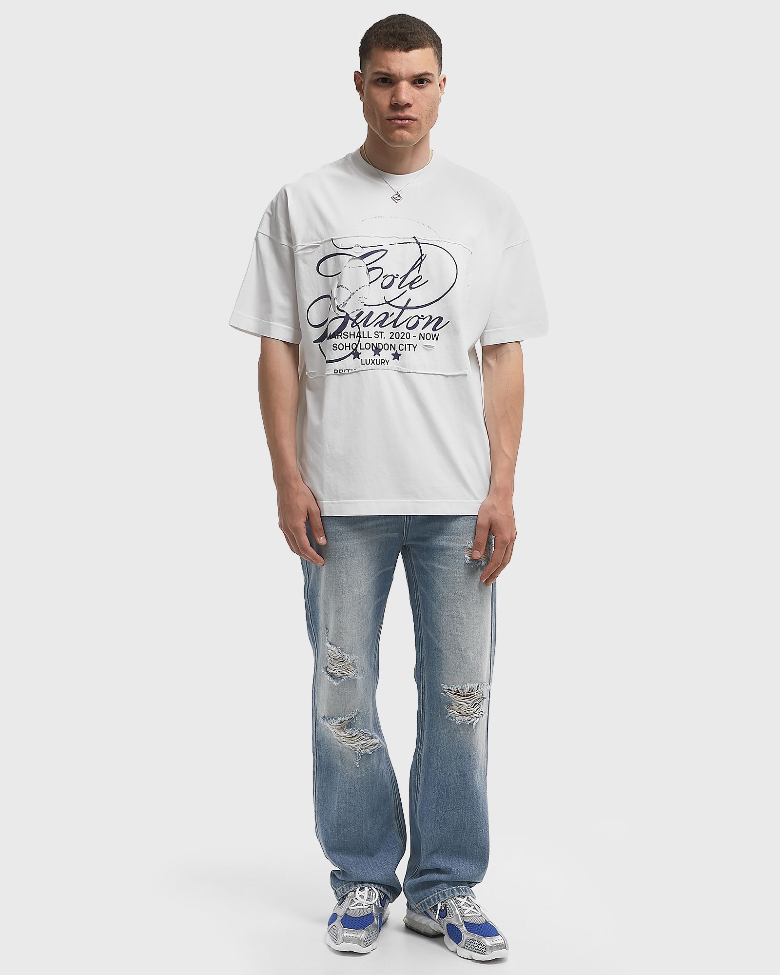 DISTRESSED POCKET TEE