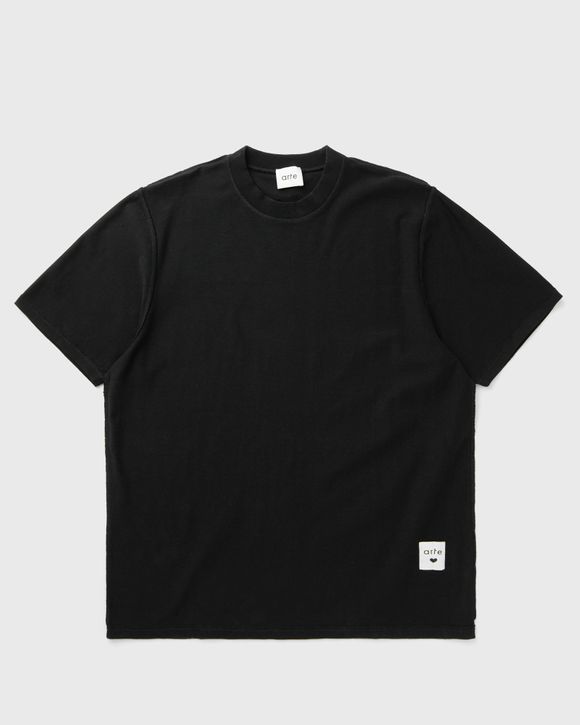 Reversible label T-shirt