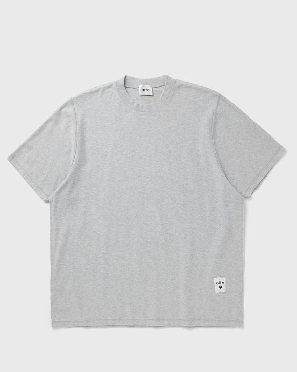 Reversible label T-shirt