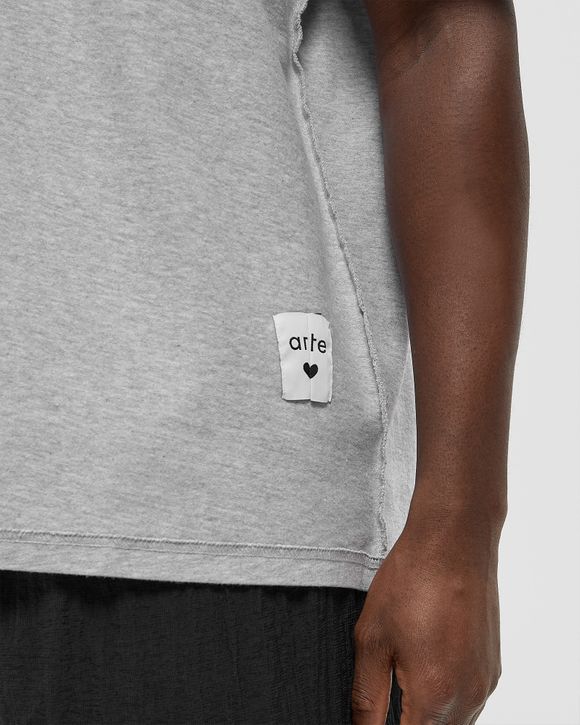 Reversible label T-shirt