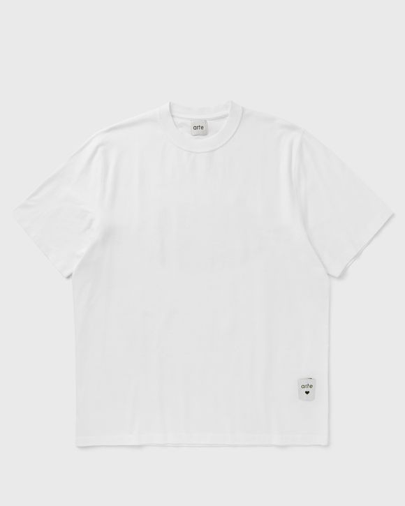 Reversible label T-shirt