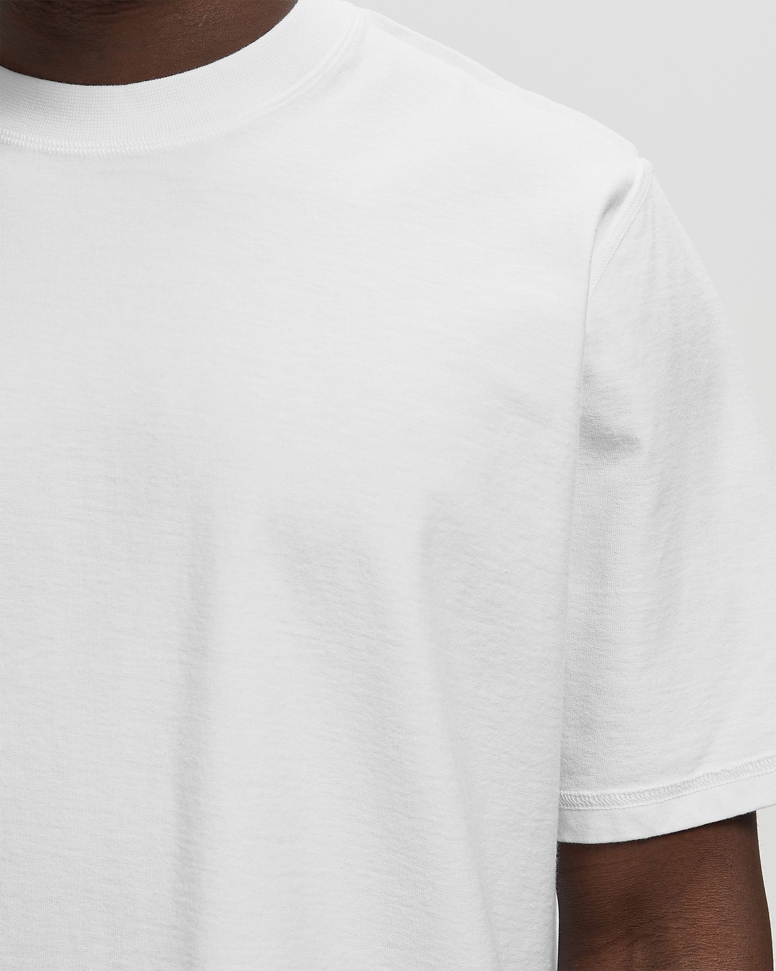 Reversible label T-shirt